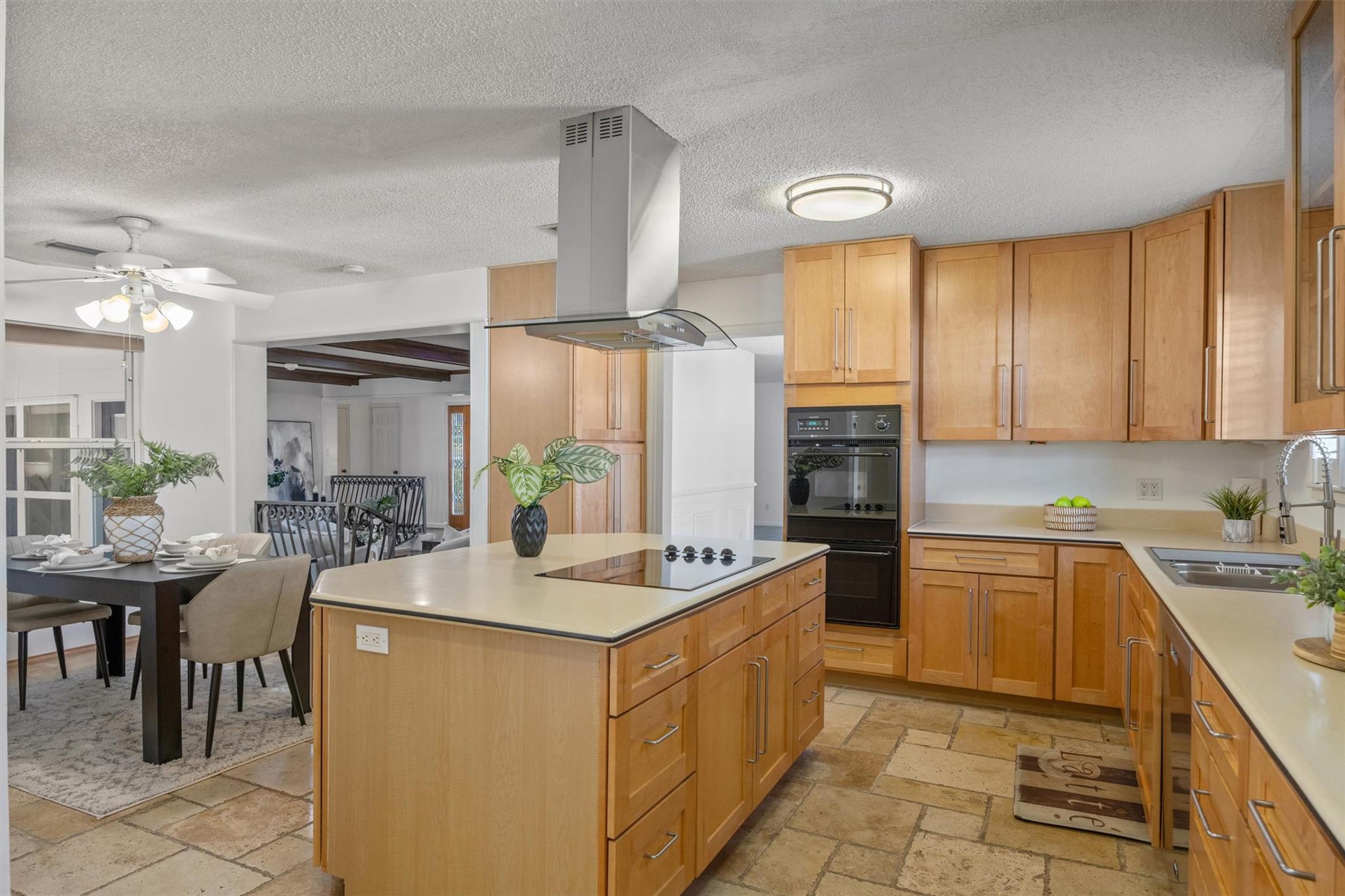 7207 Mesa Dr, Austin, TX 78731