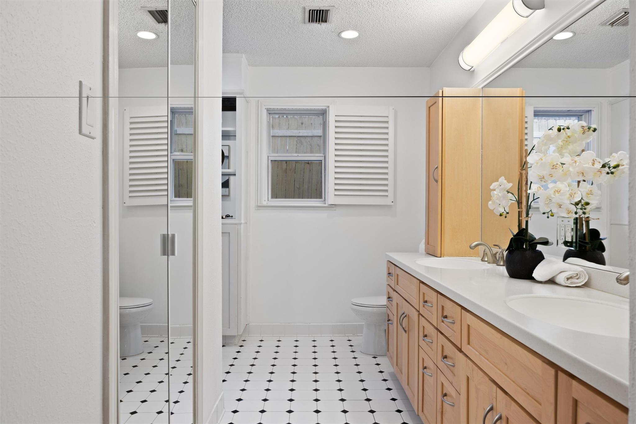 7207 Mesa Dr, Austin, TX 78731