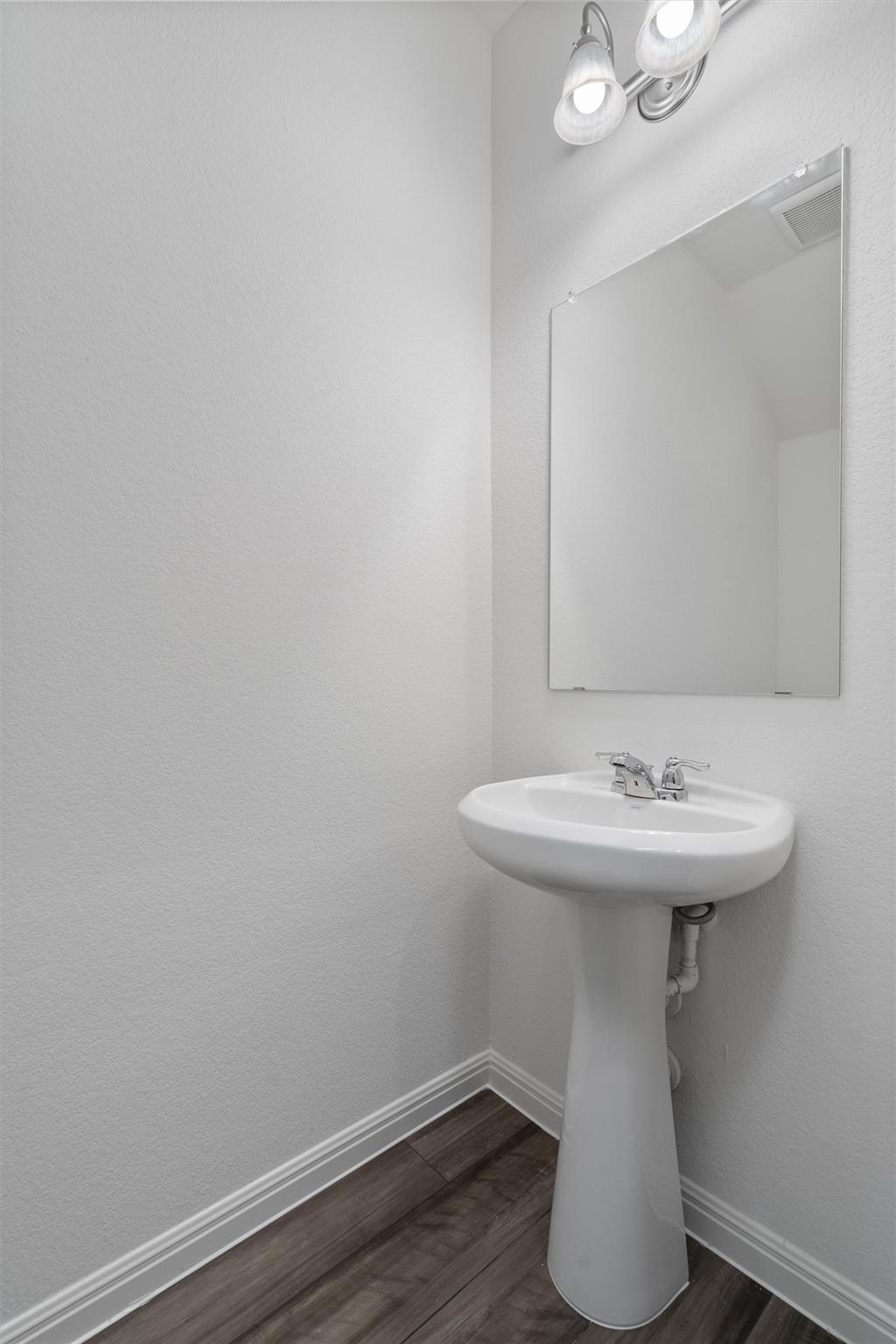 109 Blackbear Dr, Hutto, TX 78634