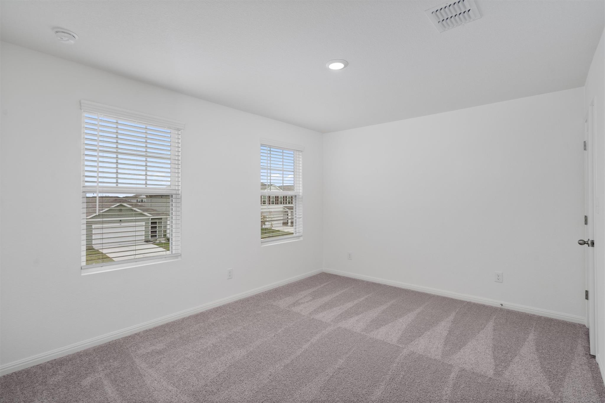 109 Blackbear Dr, Hutto, TX 78634