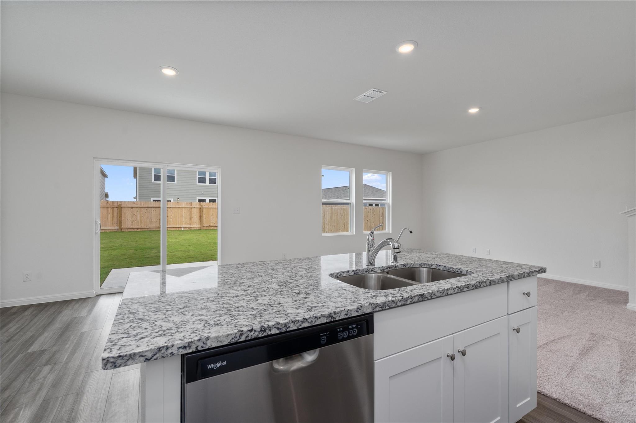 109 Blackbear Dr, Hutto, TX 78634