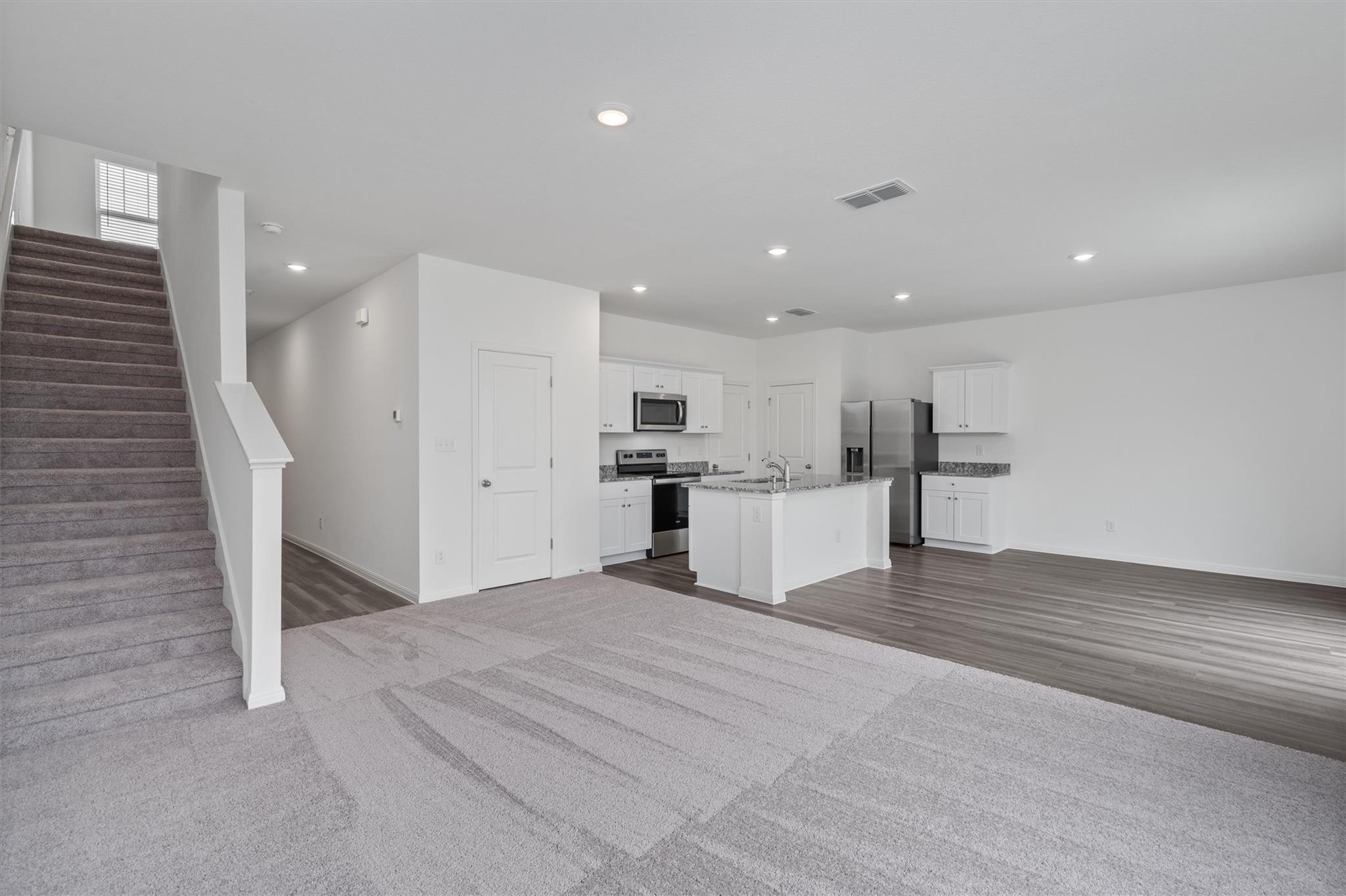 109 Blackbear Dr, Hutto, TX 78634