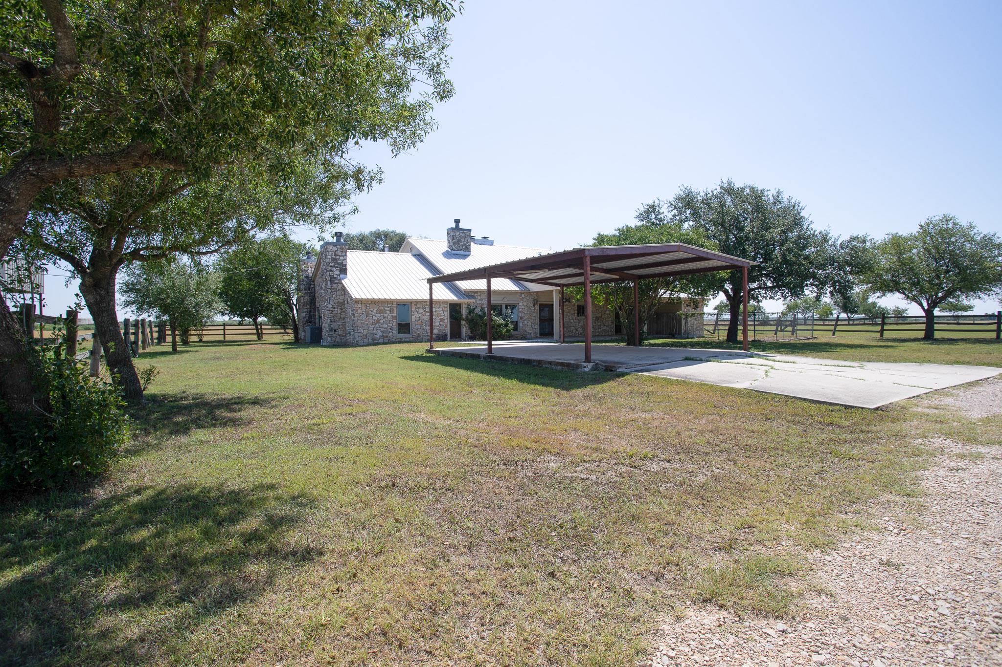 4692 SE River Rd, Martindale, TX 78655