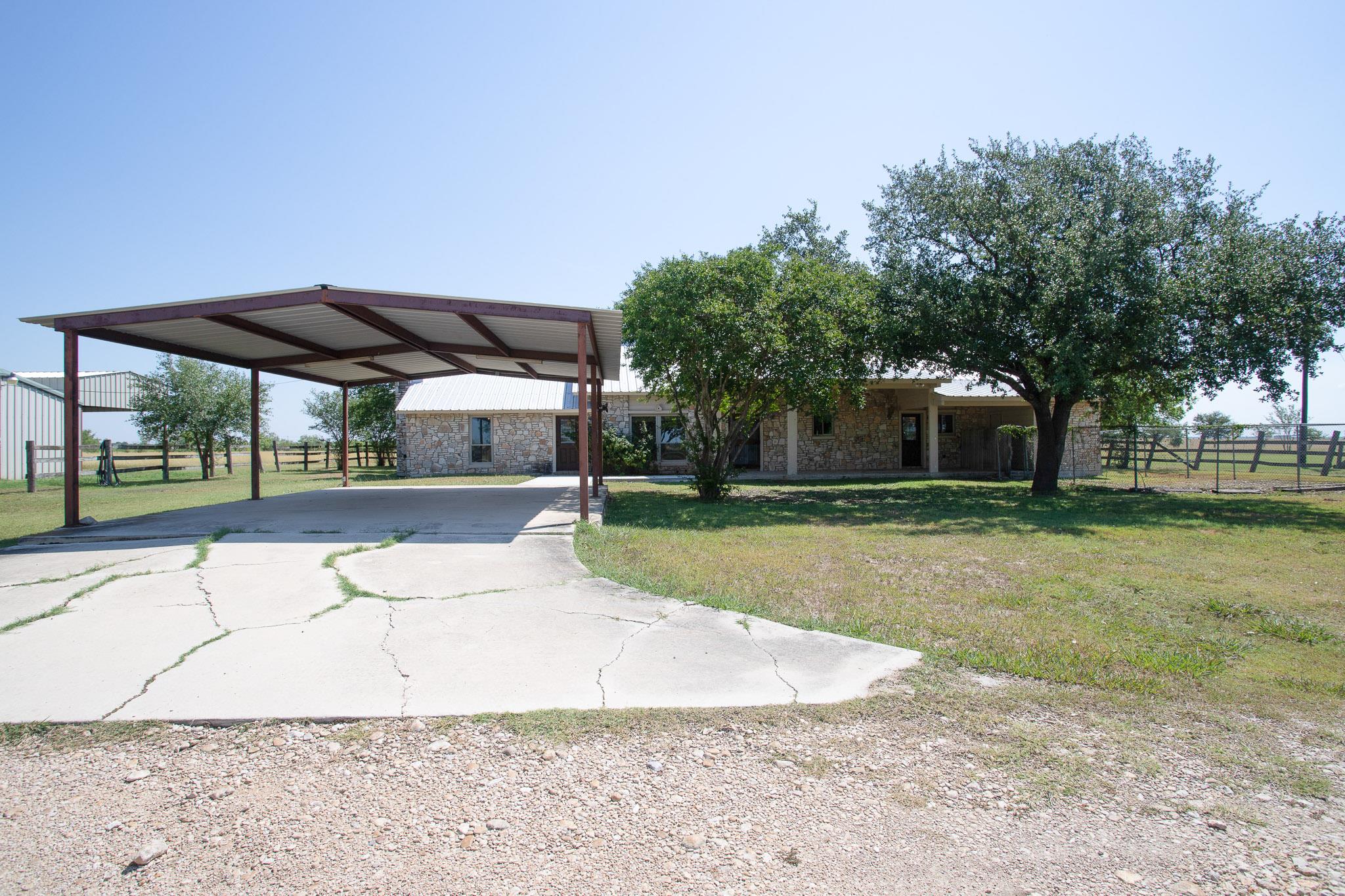 4692 SE River Rd, Martindale, TX 78655