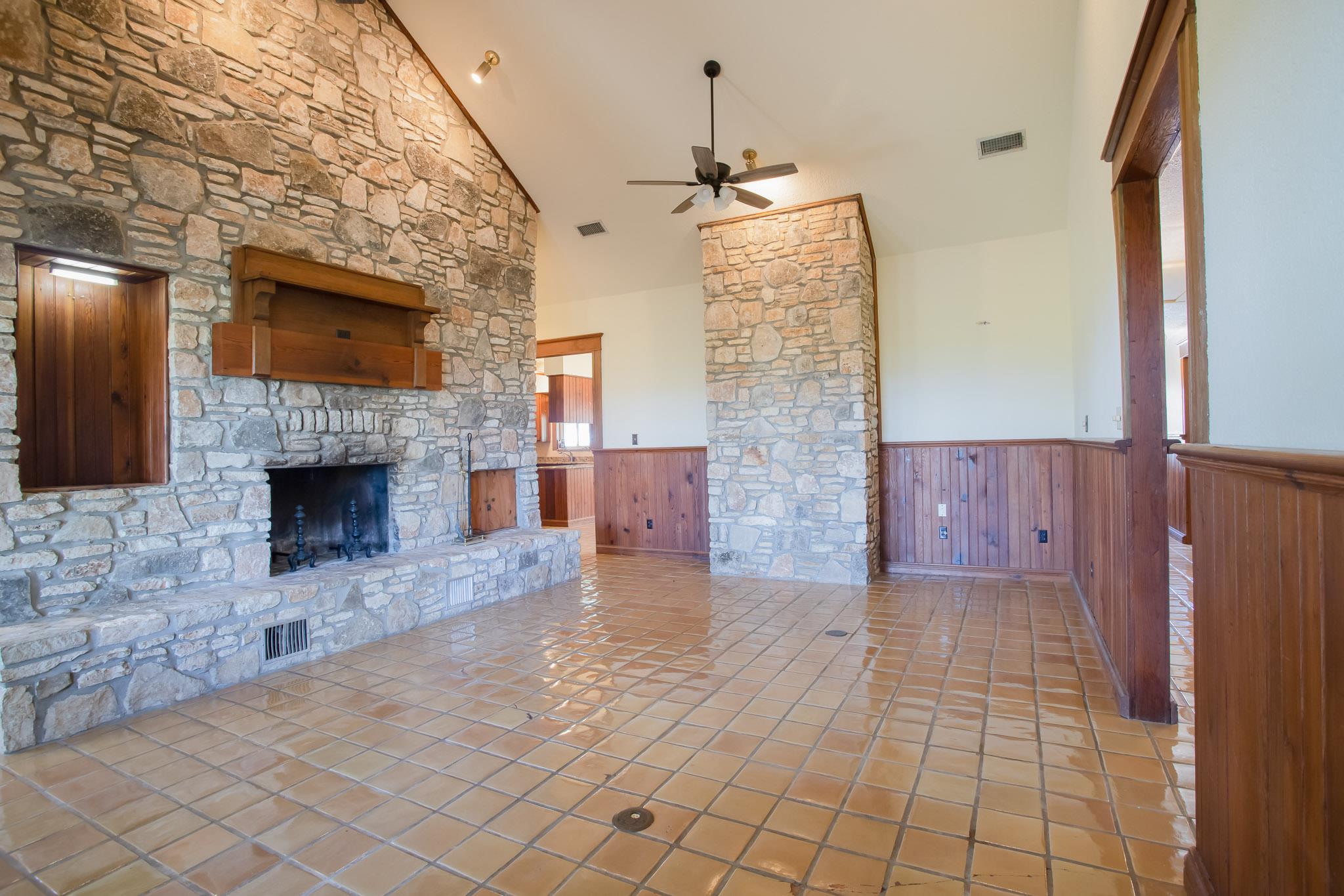 4692 SE River Rd, Martindale, TX 78655