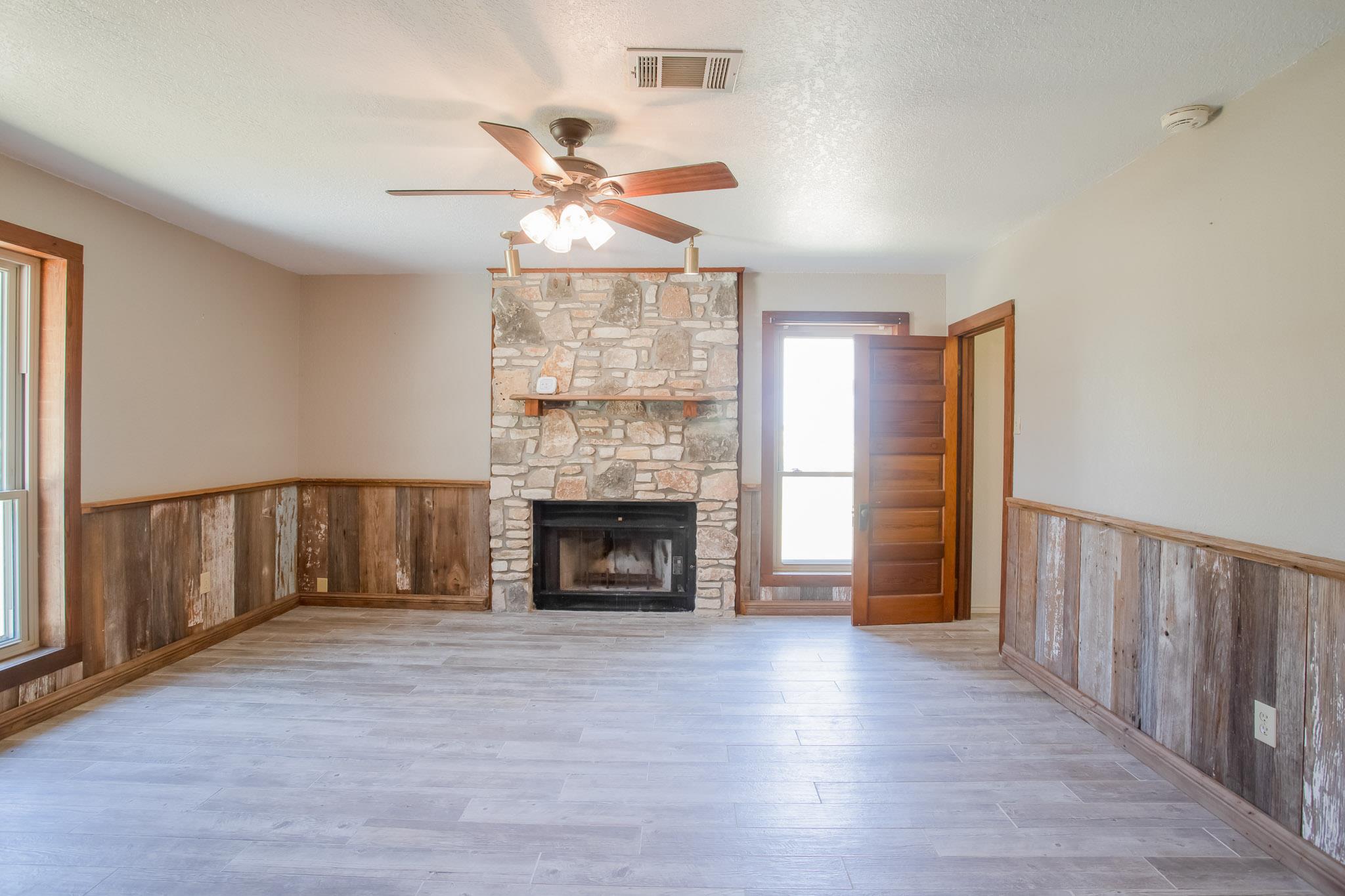 4692 SE River Rd, Martindale, TX 78655