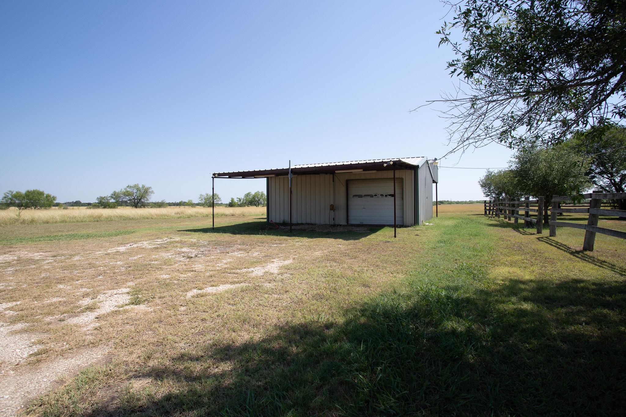 4692 SE River Rd, Martindale, TX 78655