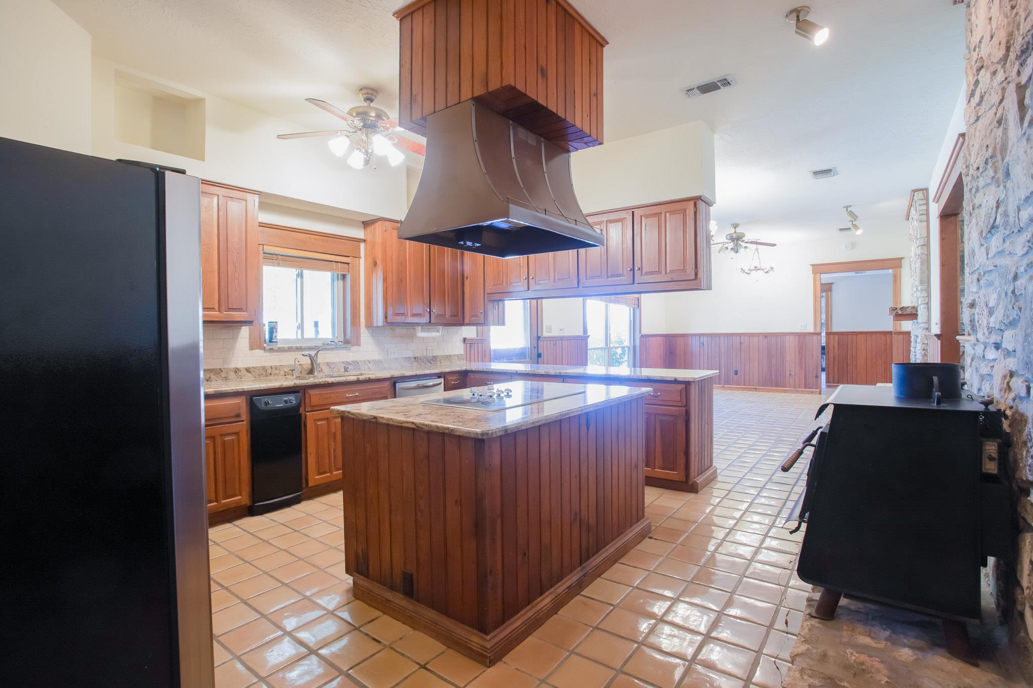 4692 SE River Rd, Martindale, TX 78655