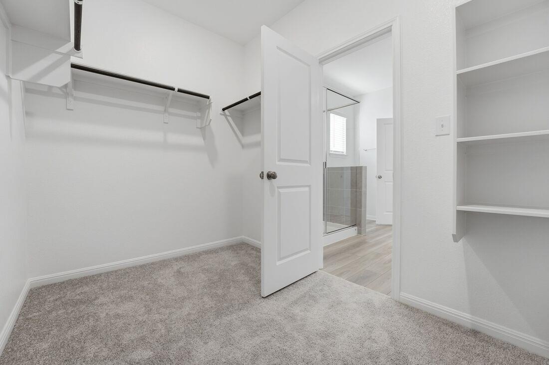 102 Childress St, Hutto, TX 78634