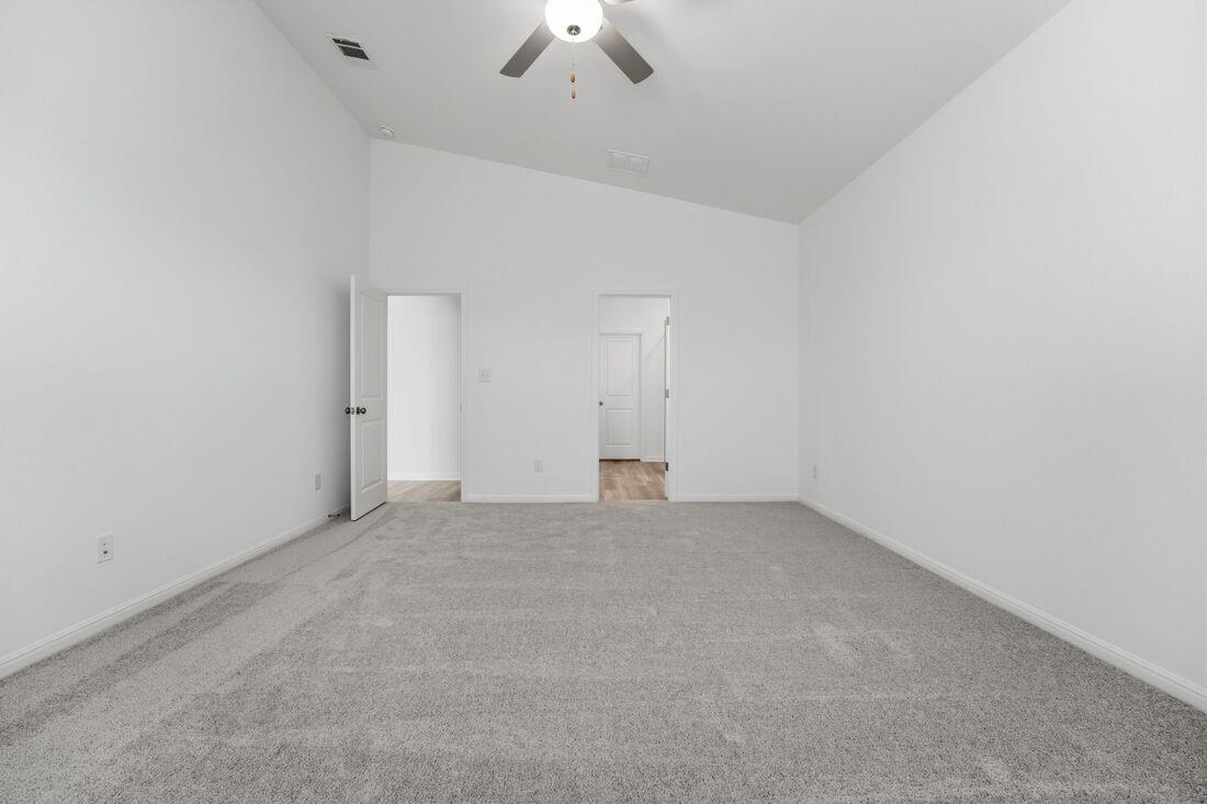 102 Childress St, Hutto, TX 78634