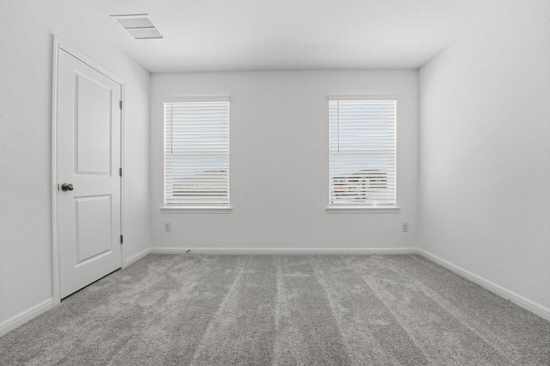 102 Childress St, Hutto, TX 78634