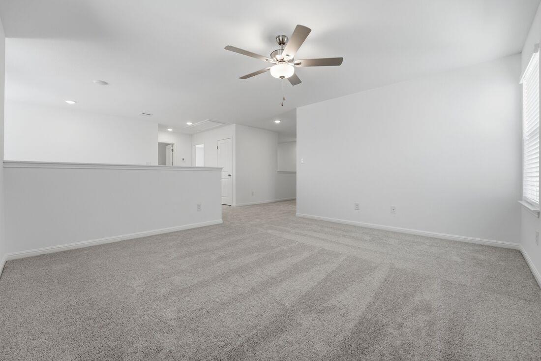 102 Childress St, Hutto, TX 78634