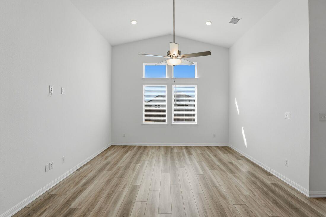 102 Childress St, Hutto, TX 78634