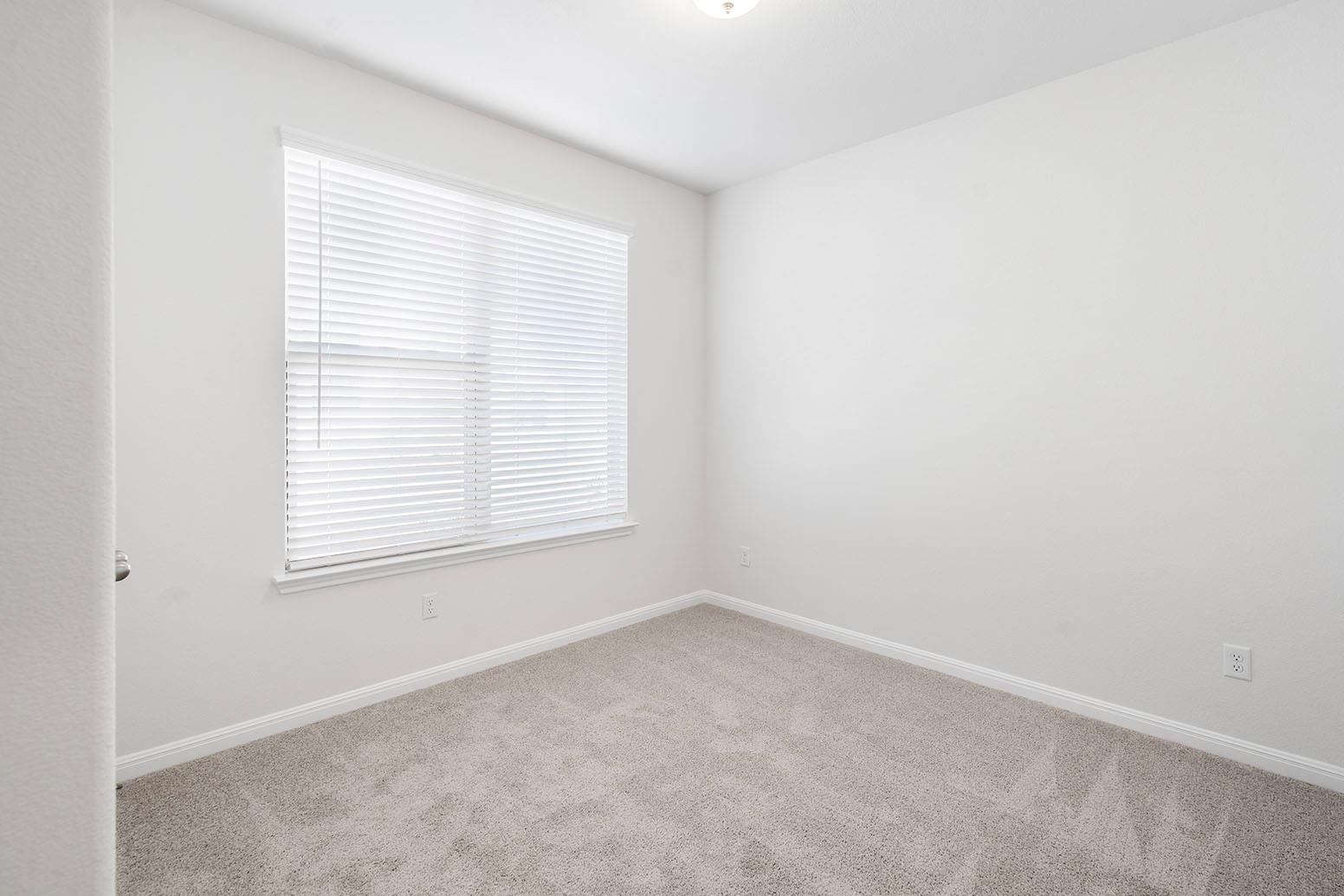 185 Weaver Ln, Bastrop, TX 78602