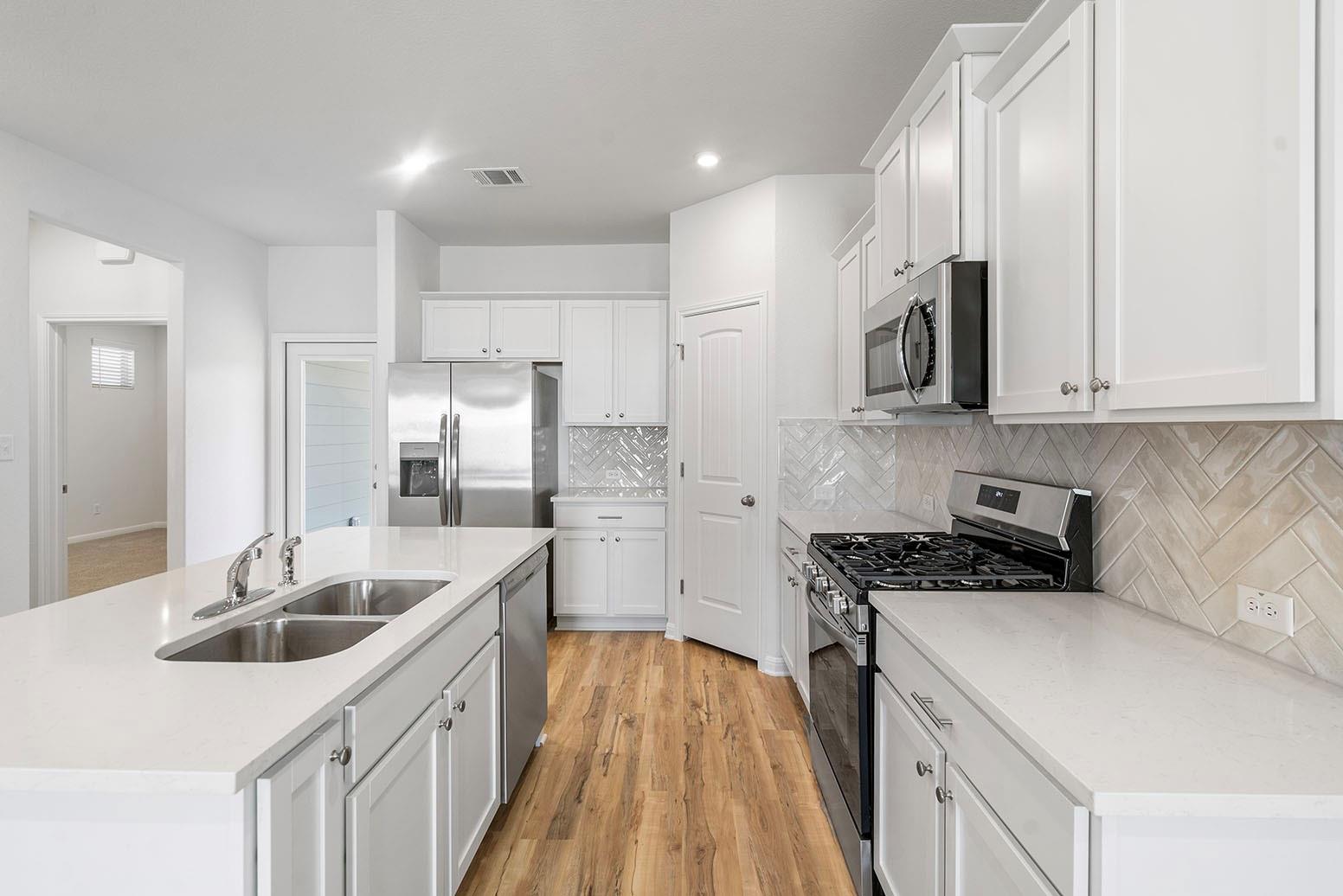 185 Weaver Ln, Bastrop, TX 78602