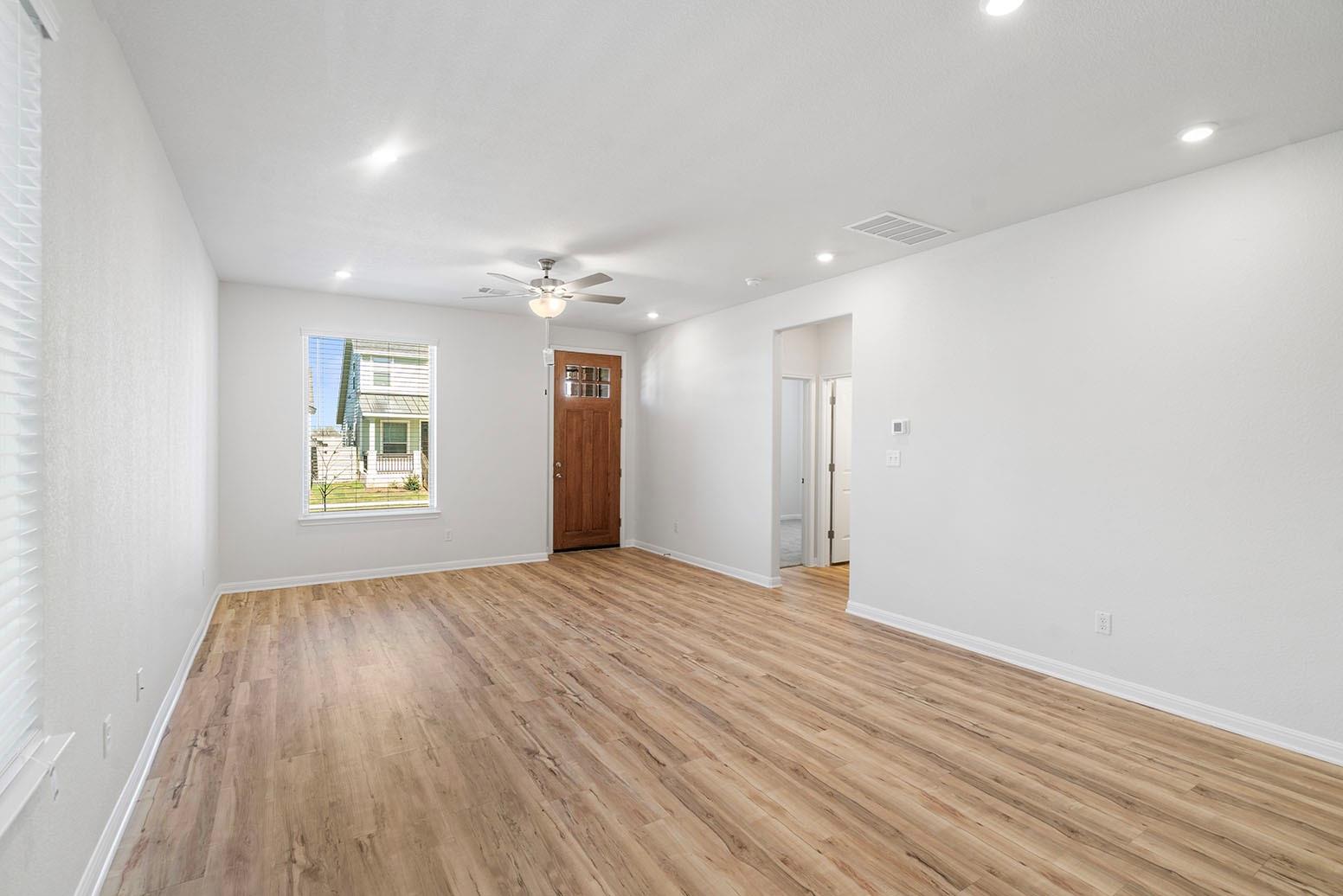 185 Weaver Ln, Bastrop, TX 78602