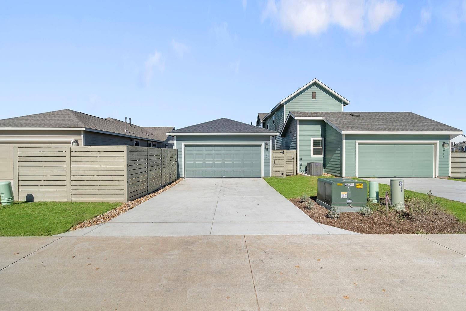 185 Weaver Ln, Bastrop, TX 78602