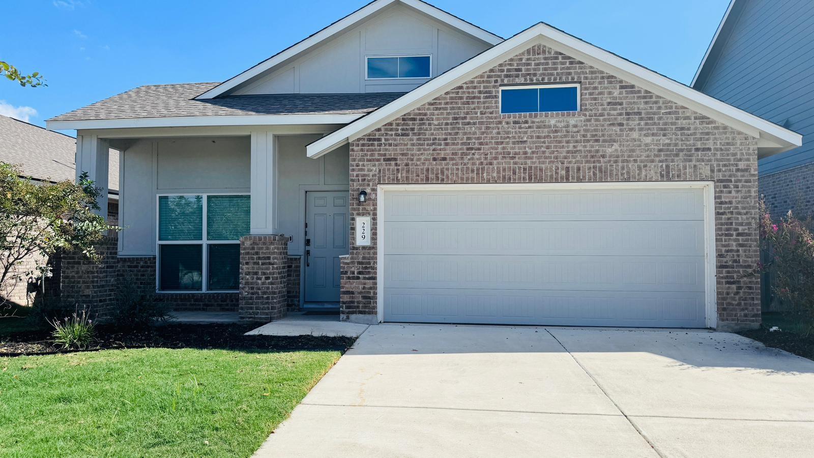 229 George Neggan Ln, Bastrop, TX 78602