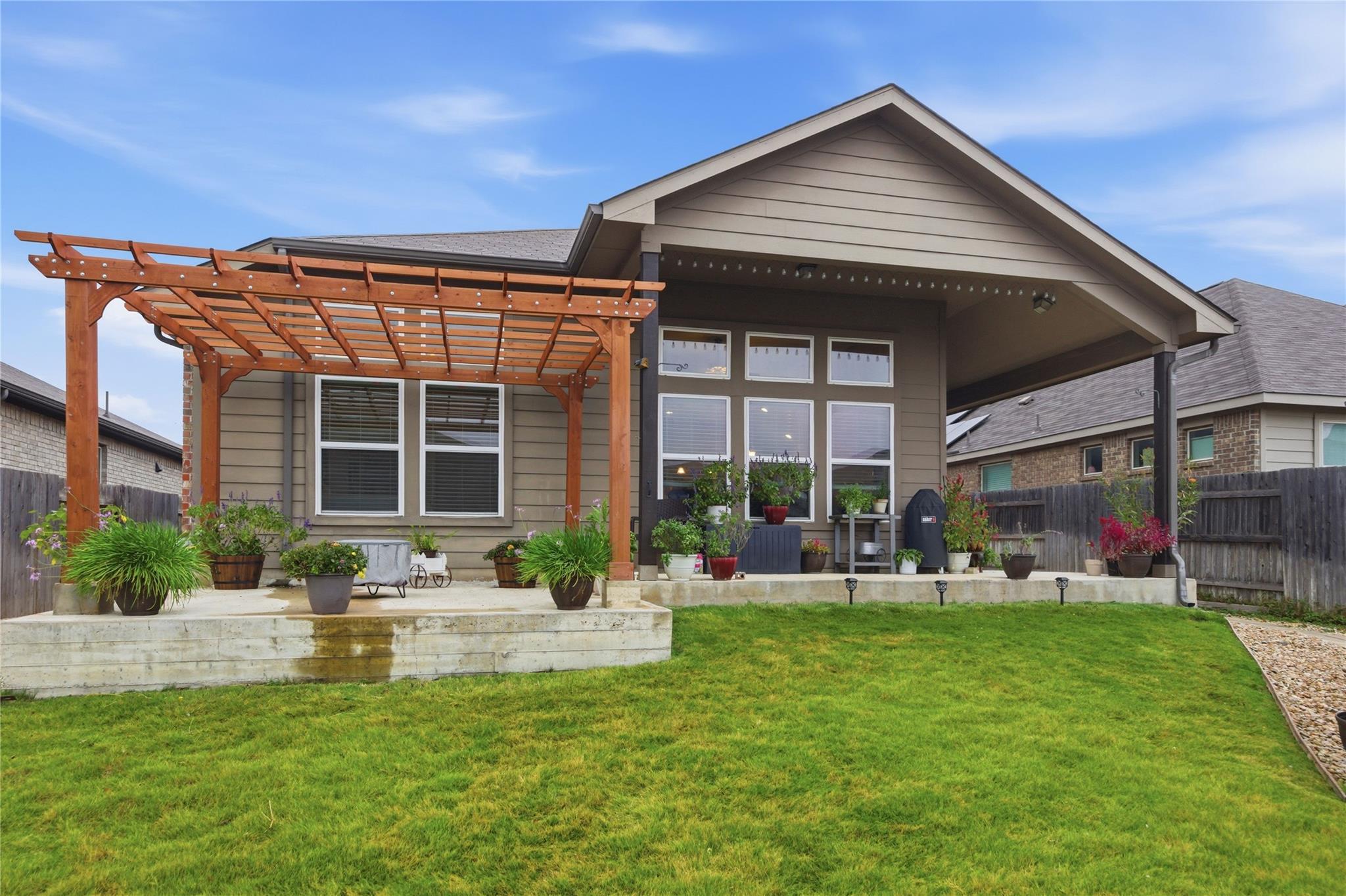 147 Brazil Dr, Buda, TX 78610