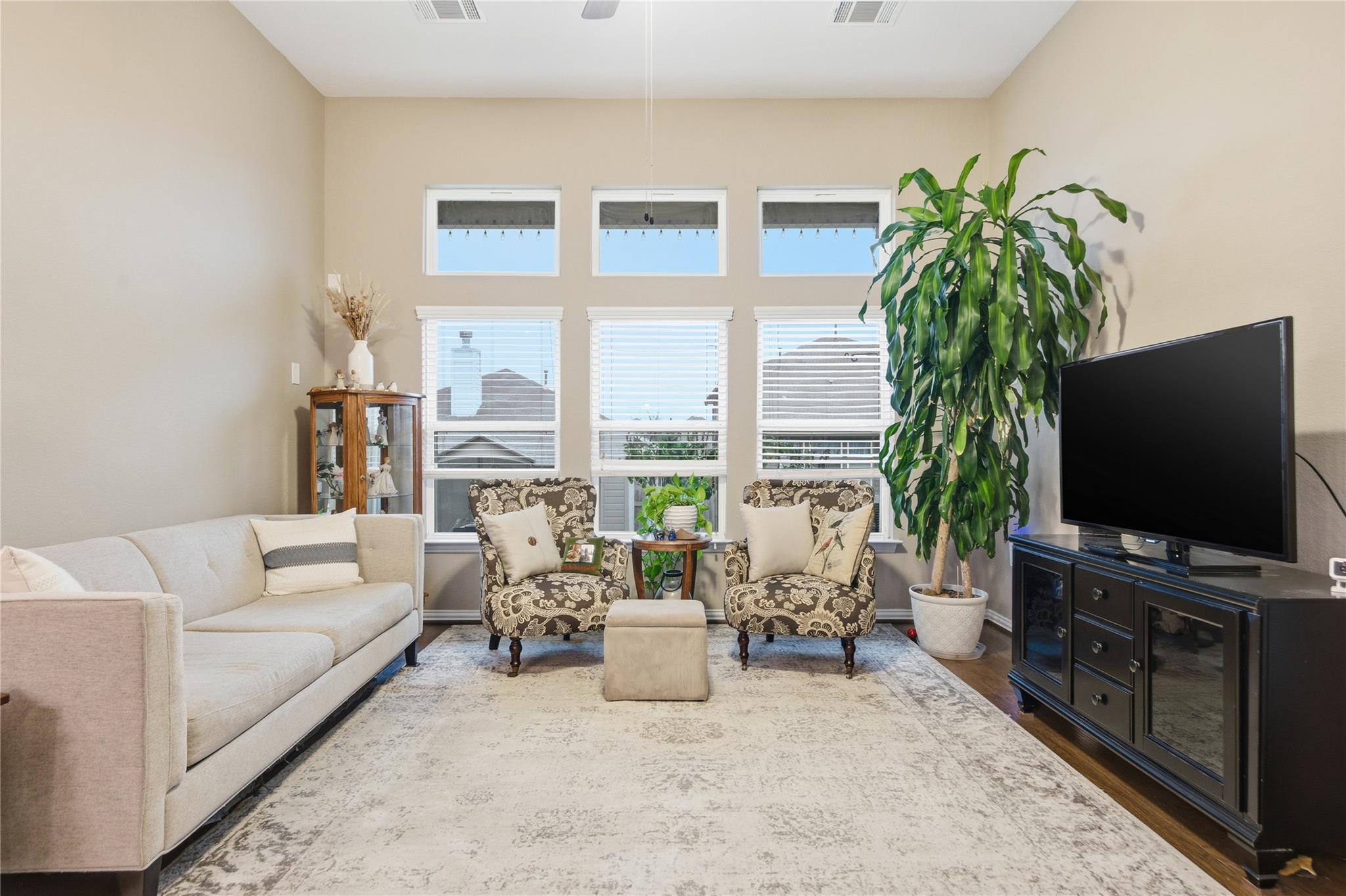 147 Brazil Dr, Buda, TX 78610