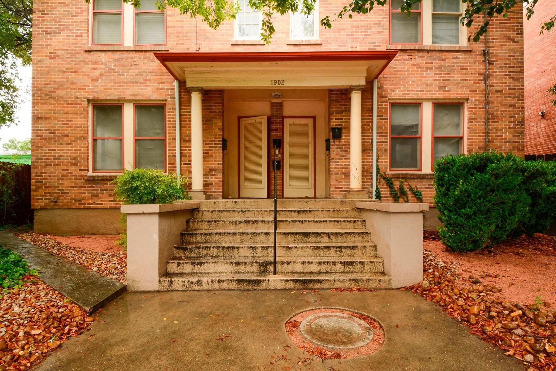 1902 Nueces St # E, Austin, TX 78705