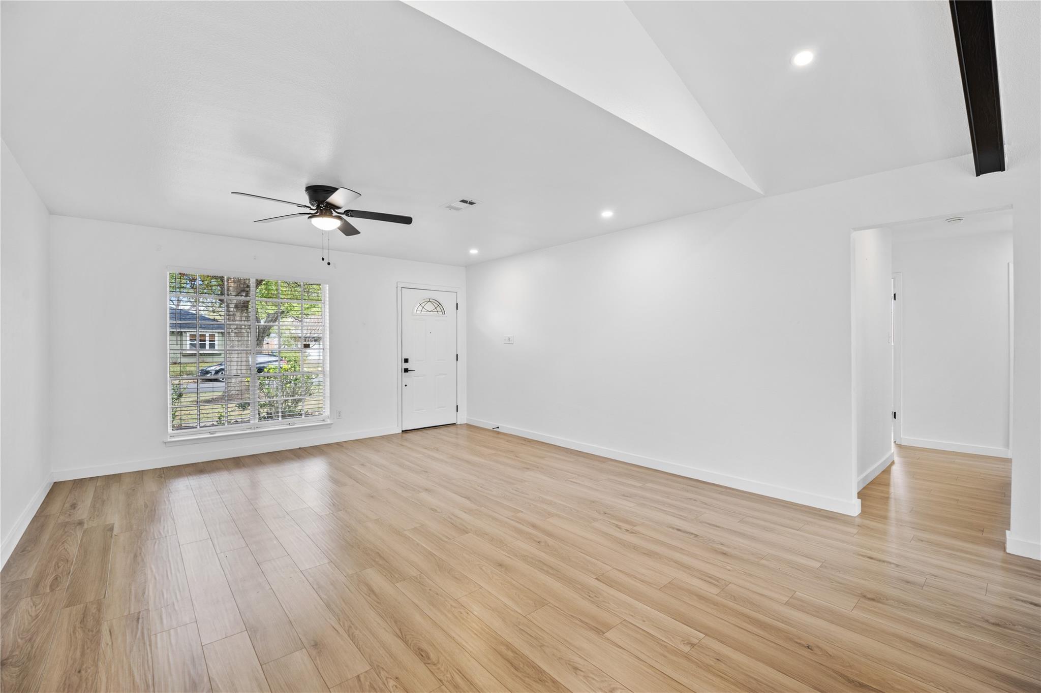 2207 Southern Oaks Dr, Austin, TX 78745