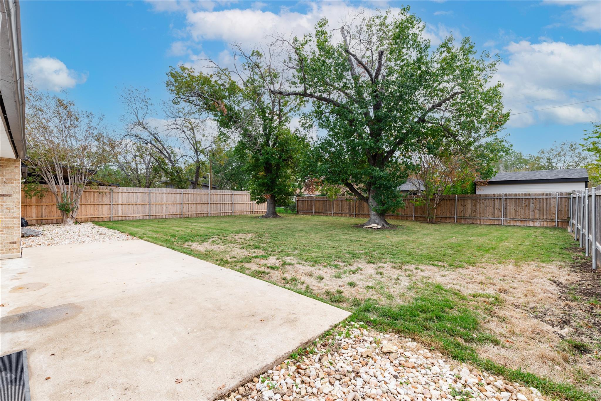 2207 Southern Oaks Dr, Austin, TX 78745