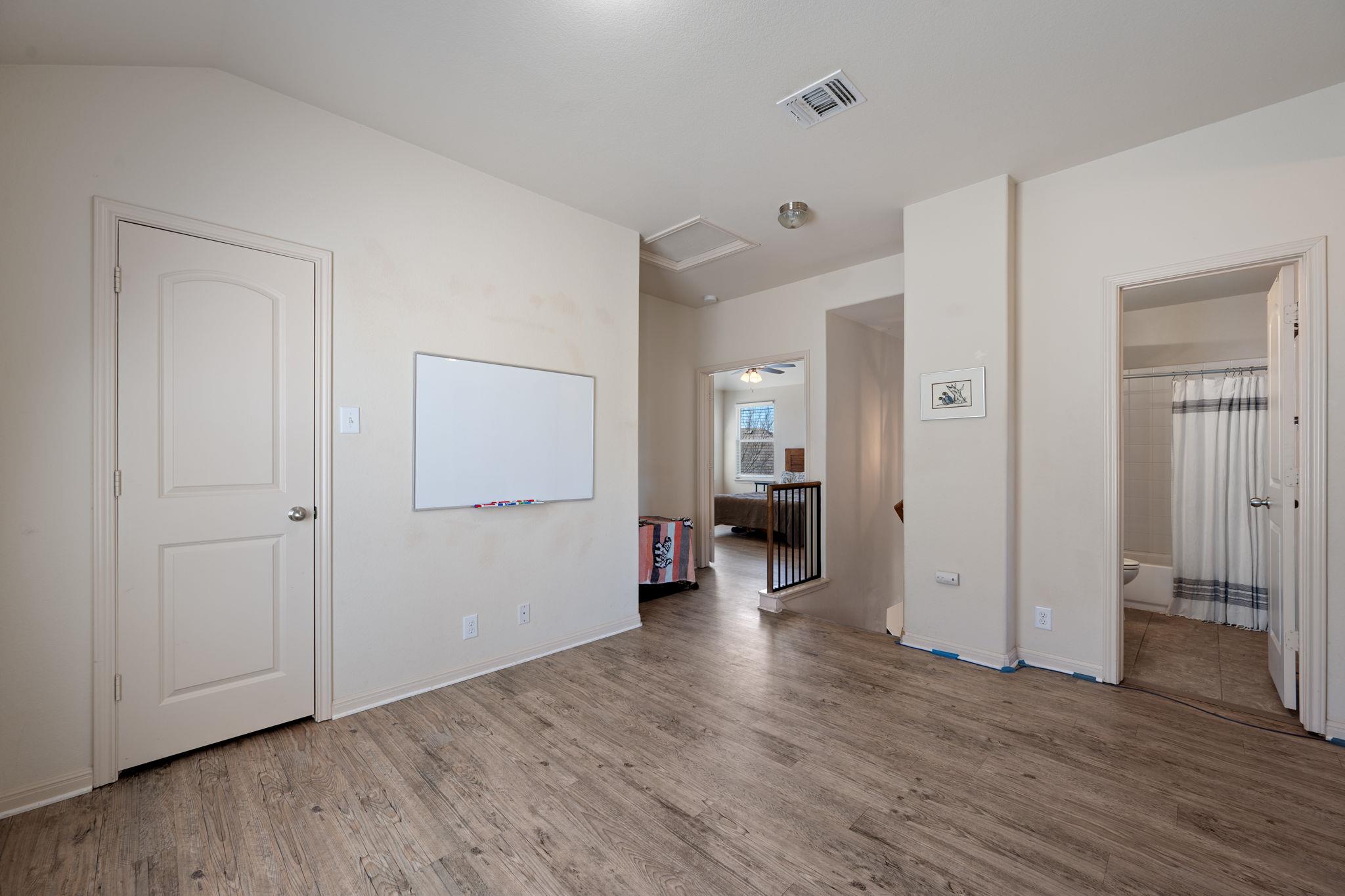 2209 Nestlewood Dr, Austin, TX 78754