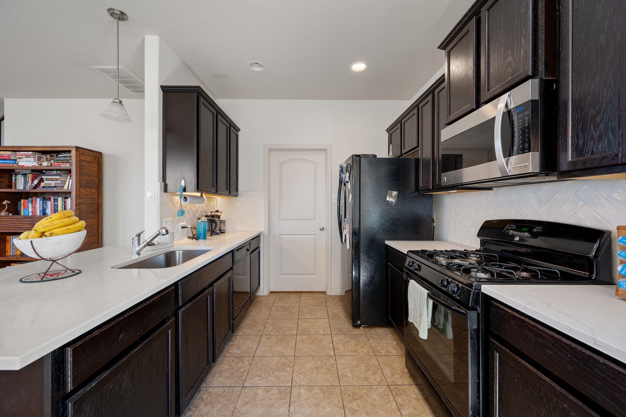 2209 Nestlewood Dr, Austin, TX 78754