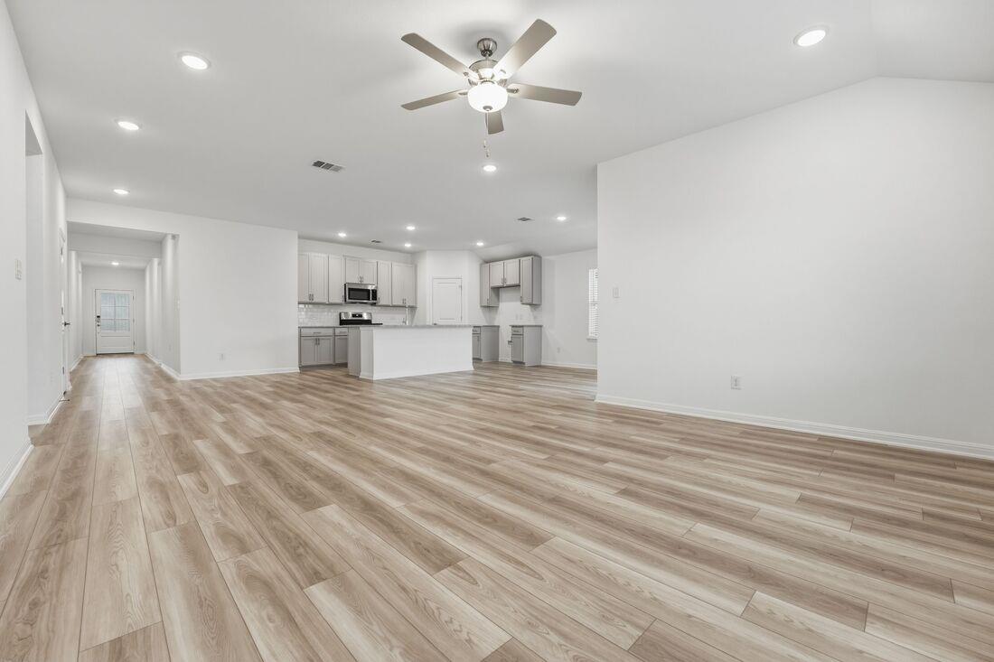 1011 Vanderscile Rd, Hutto, TX 78634