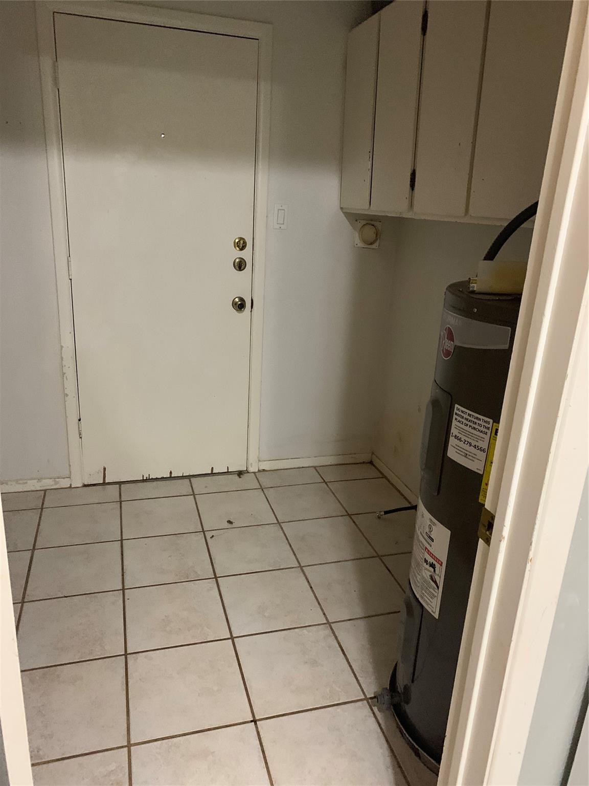 413-415 Live Oak St # A & B, Kyle, TX 78640