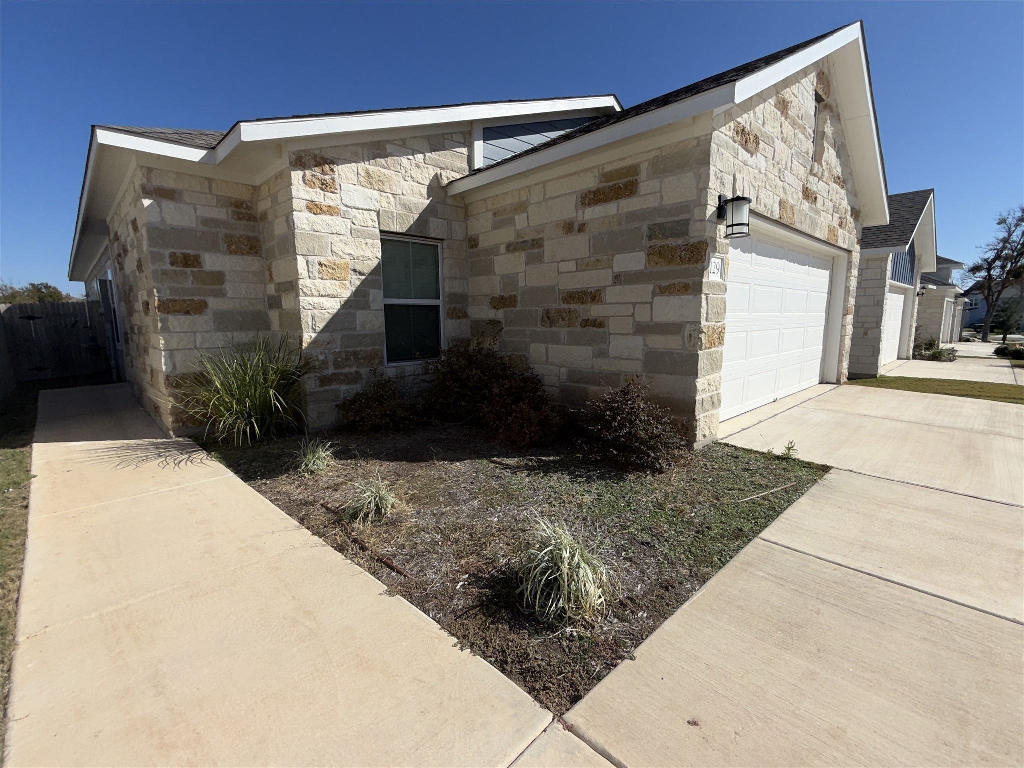 129 Tall Grass Dr, Georgetown, TX 78628