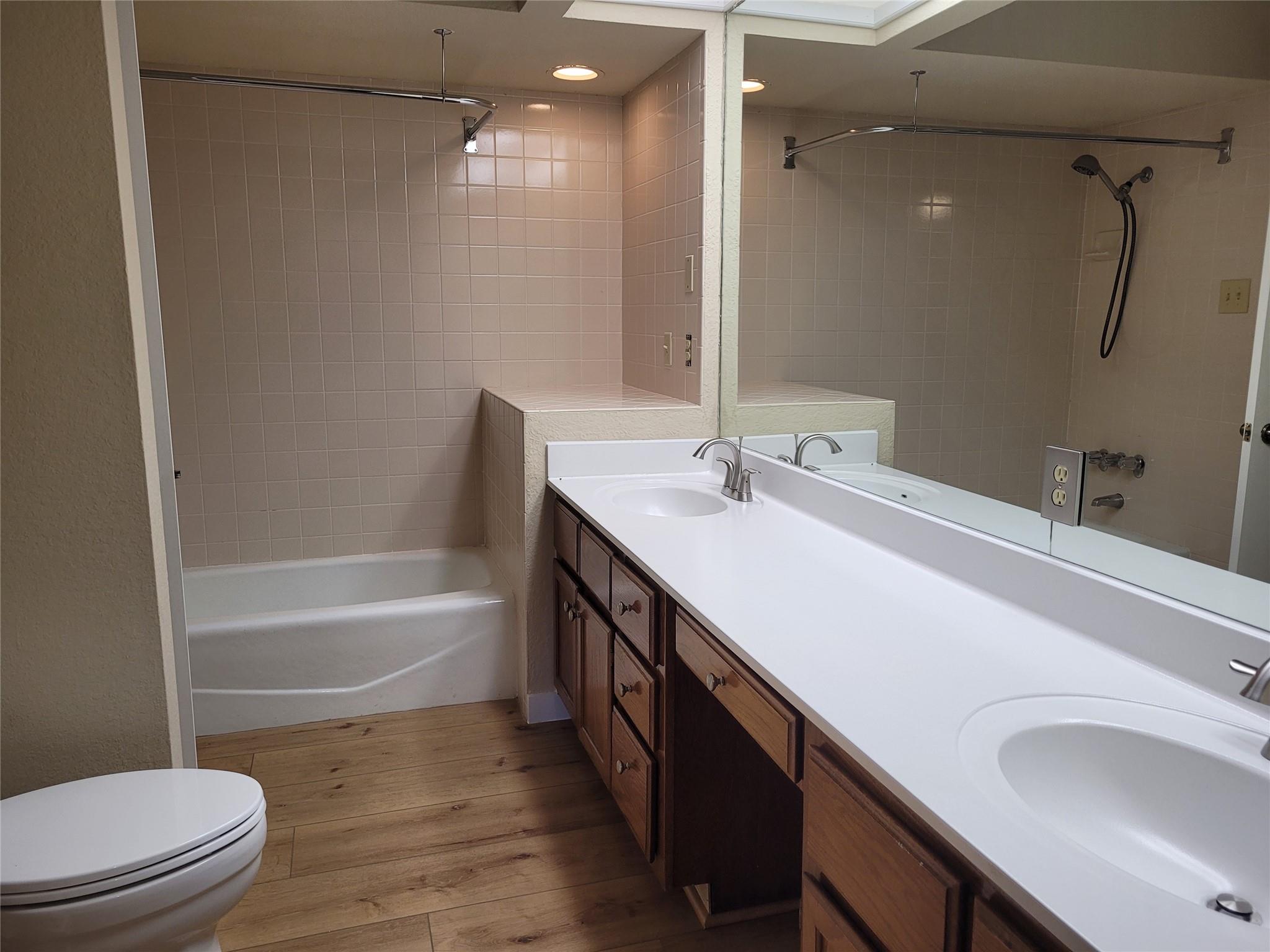 8200 Neely Dr # 115, Austin, TX 78759