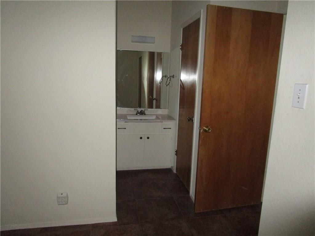 621 W 37th St # 105, Austin, TX 78705