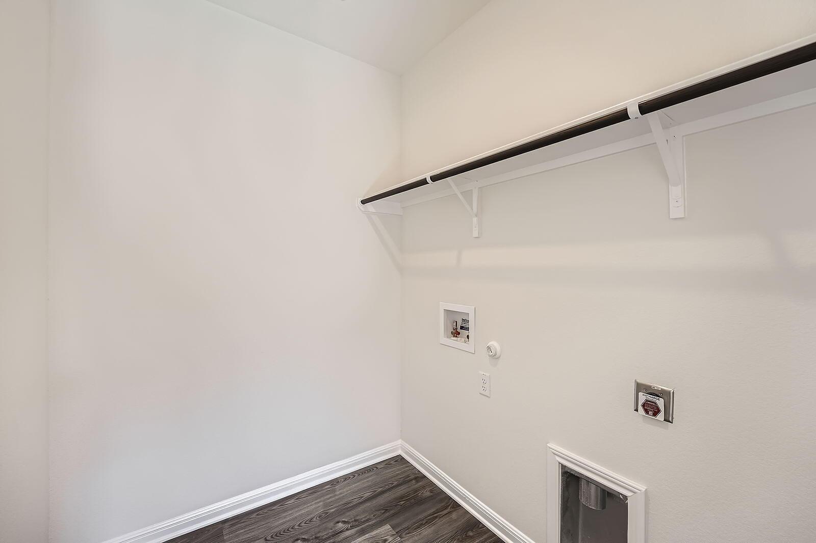 188 Weaver Ln, Bastrop, TX 78602