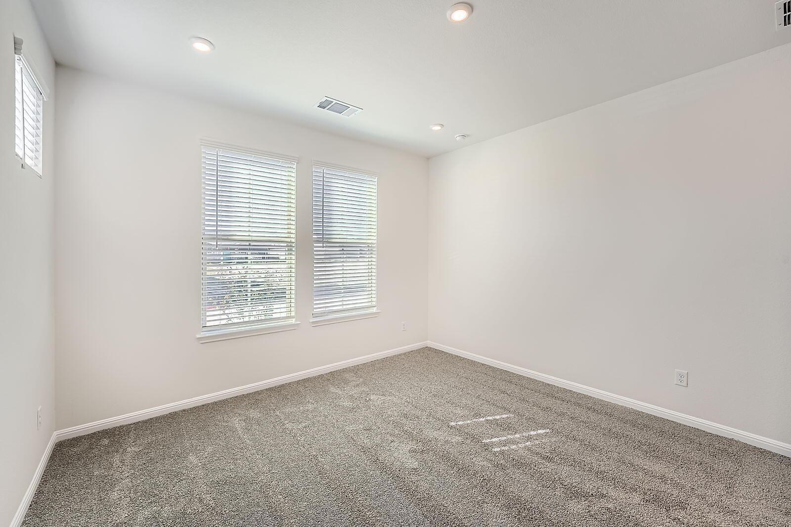 188 Weaver Ln, Bastrop, TX 78602