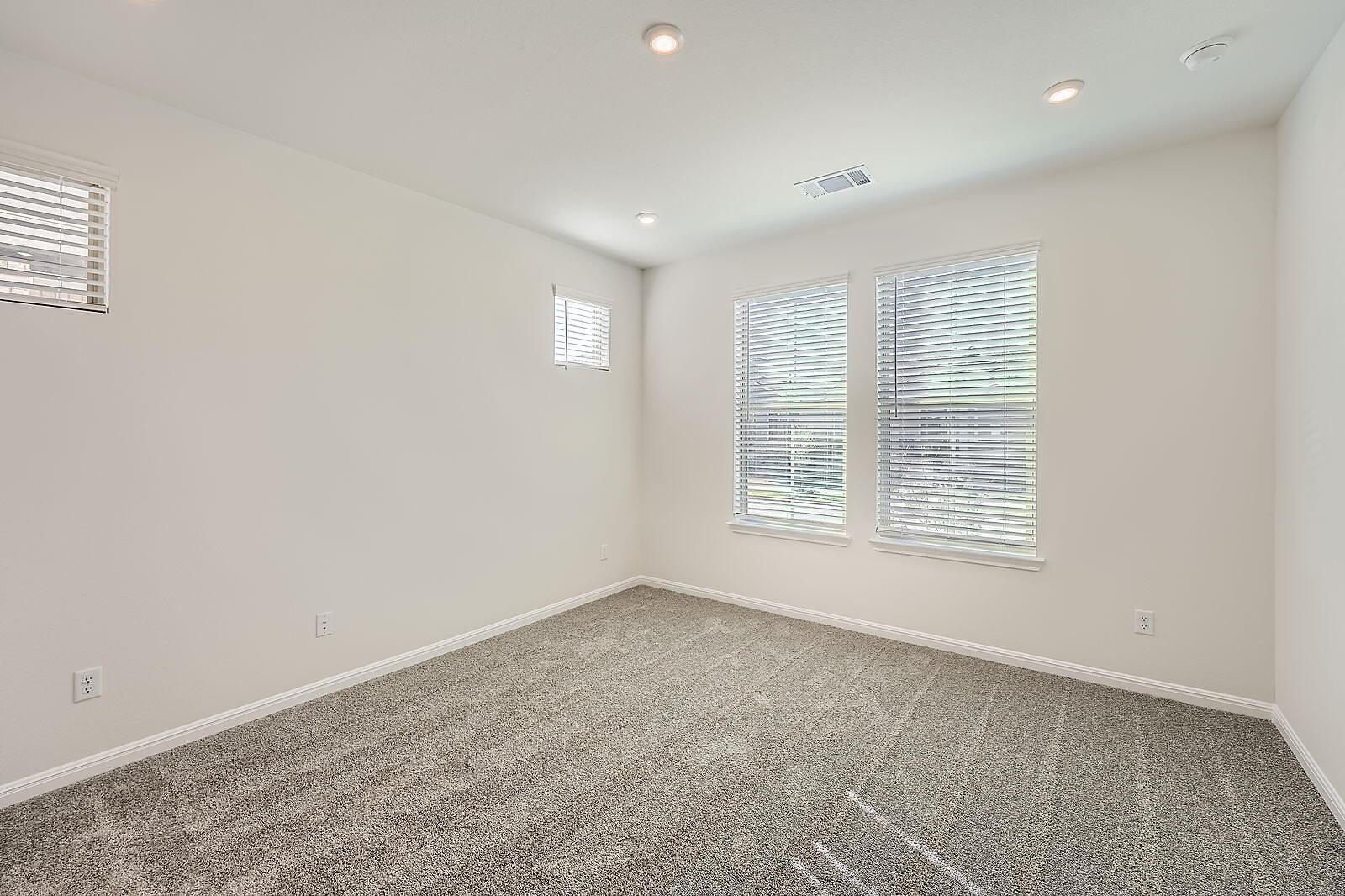 188 Weaver Ln, Bastrop, TX 78602