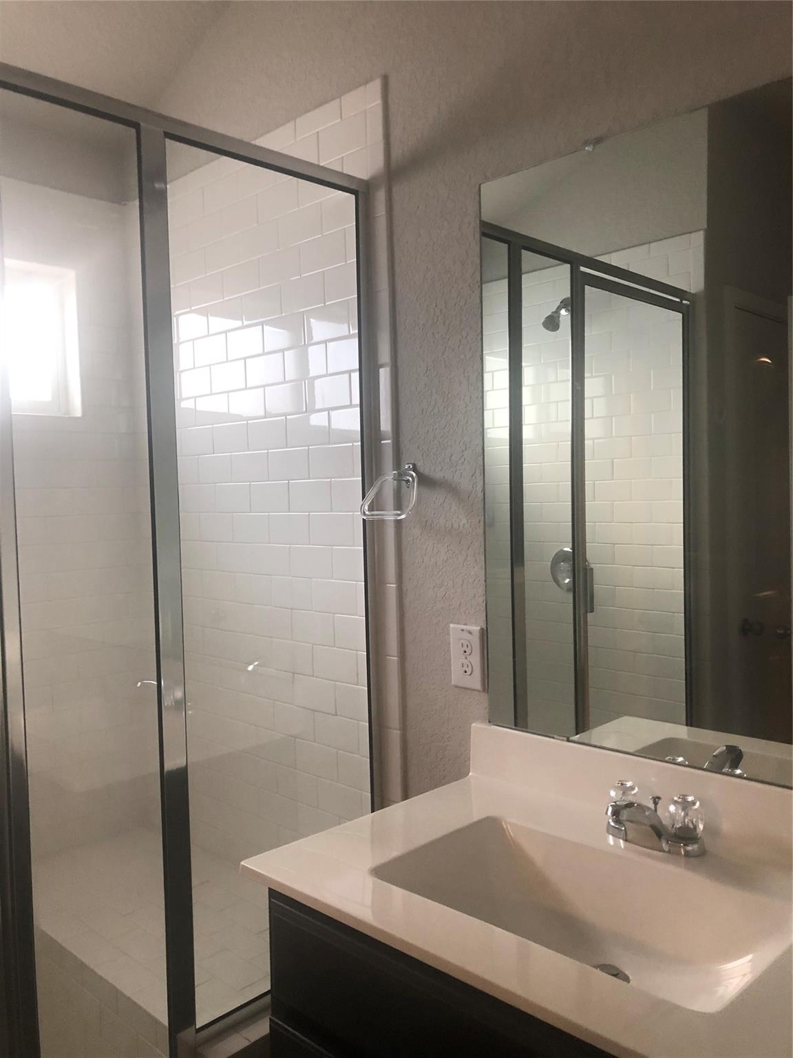 2016 Arborside Dr, Austin, TX 78754