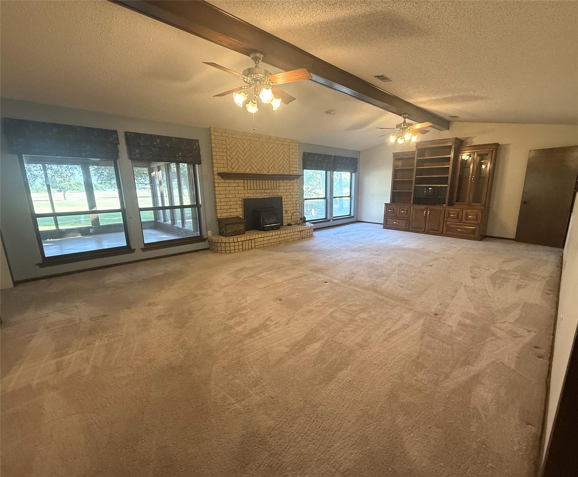 133 Champions Dr, Rockdale, TX 76567