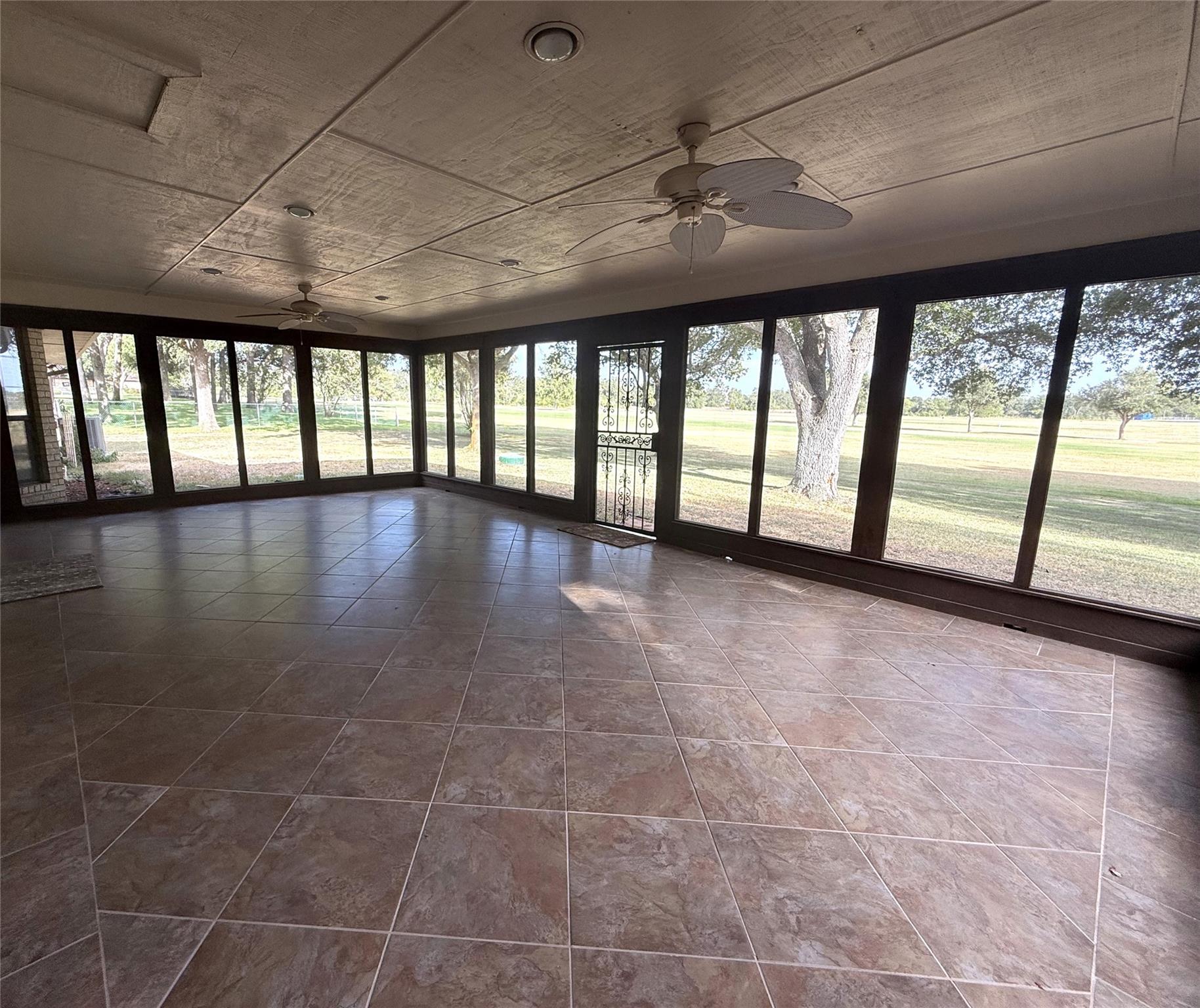 133 Champions Dr, Rockdale, TX 76567