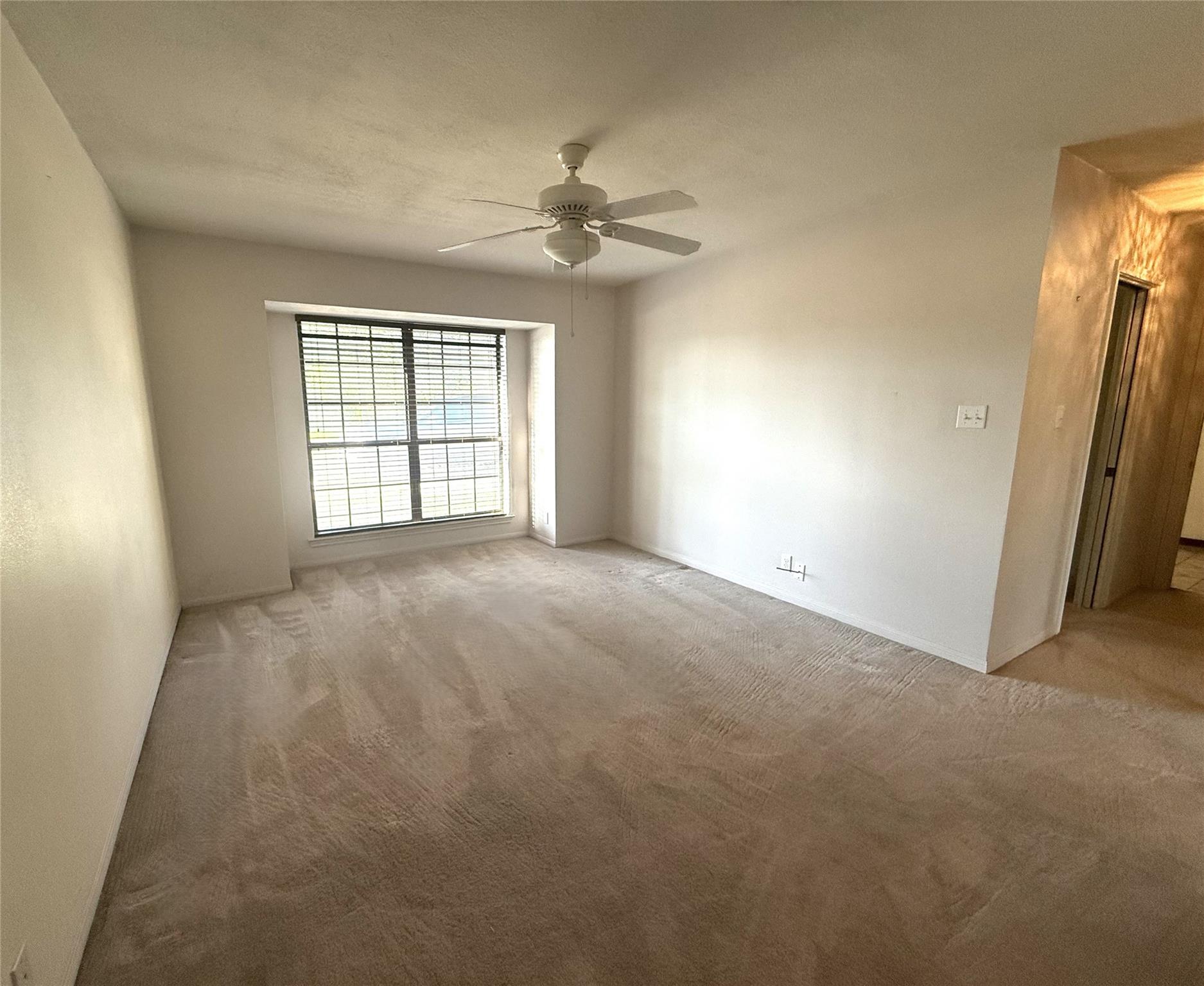 133 Champions Dr, Rockdale, TX 76567