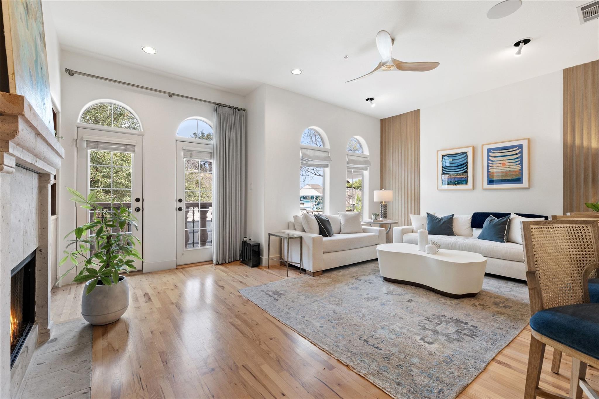 1529 Barton Springs Rd # 2, Austin, TX 78704