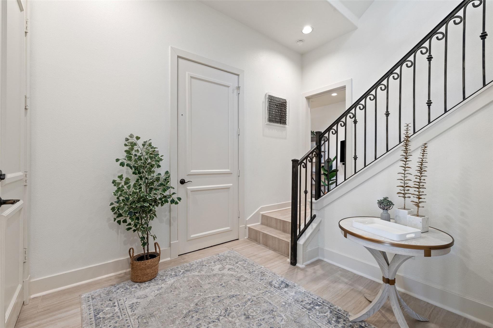 1529 Barton Springs Rd # 2, Austin, TX 78704