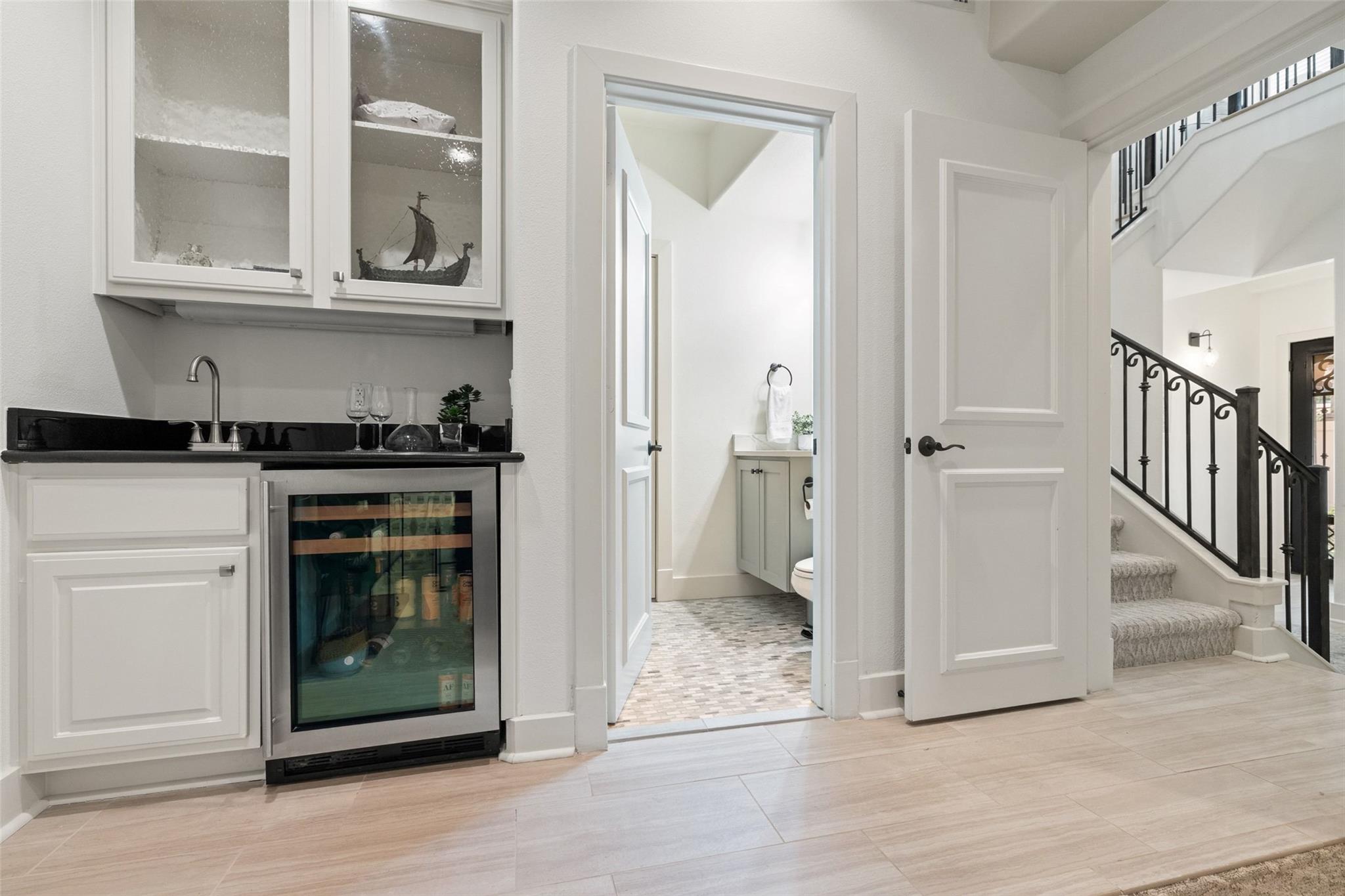 1529 Barton Springs Rd # 2, Austin, TX 78704