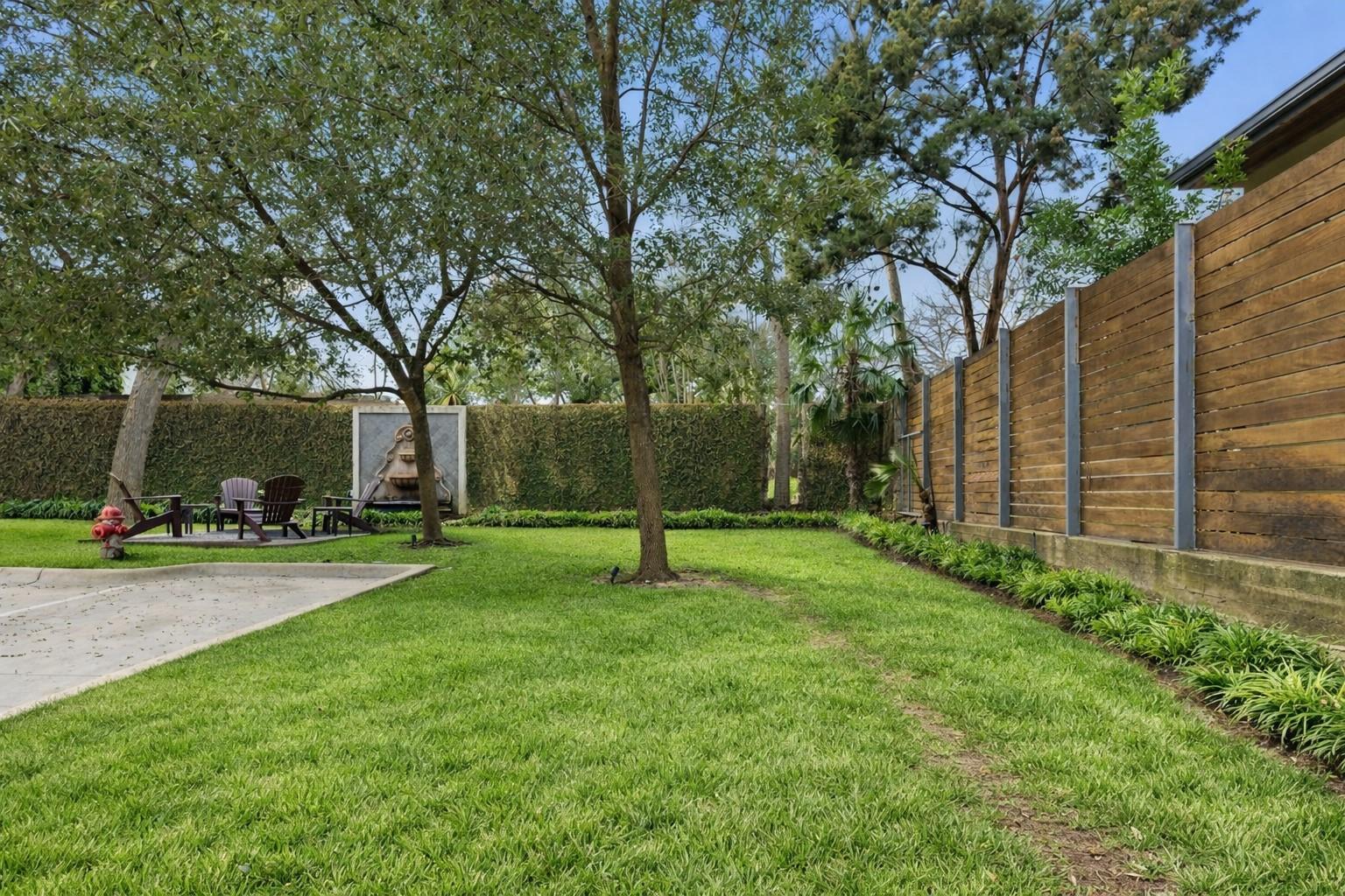 1529 Barton Springs Rd # 2, Austin, TX 78704