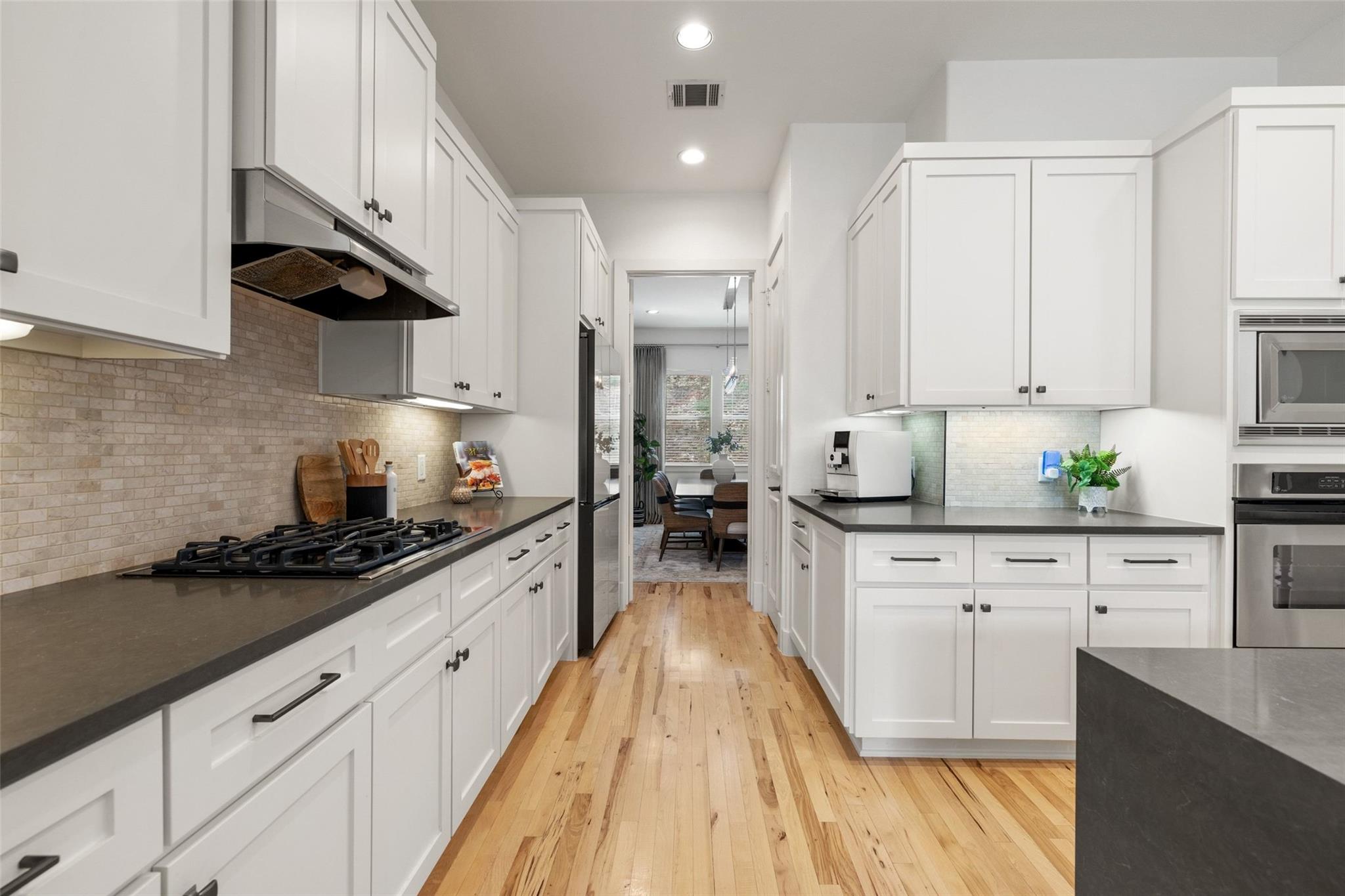 1529 Barton Springs Rd # 2, Austin, TX 78704