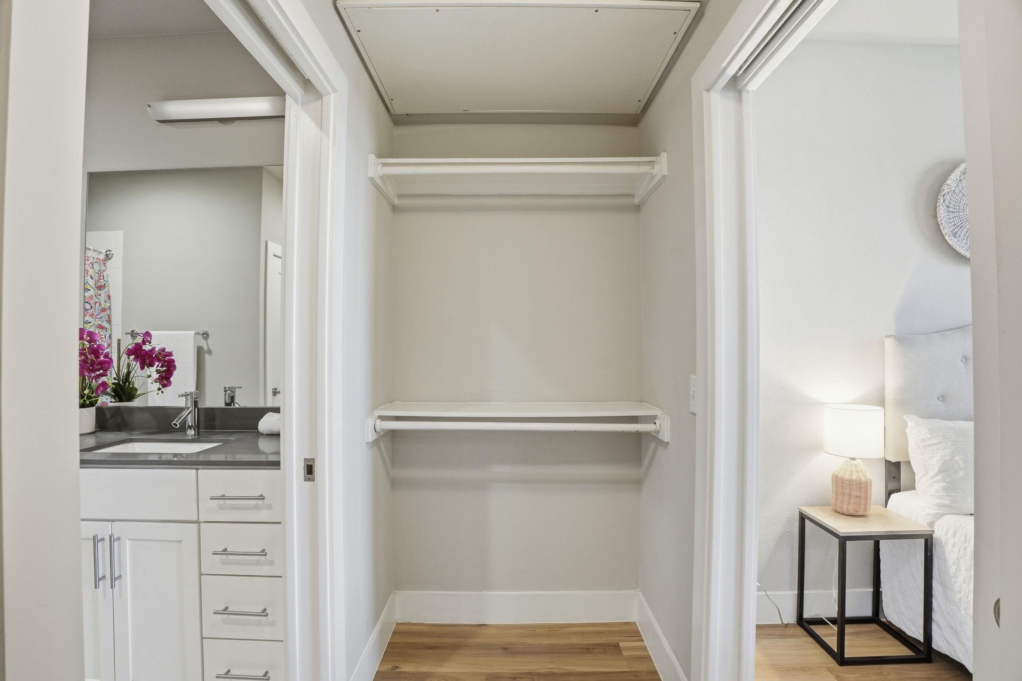 2805 Dulce Ln # 1002, Austin, TX 78704