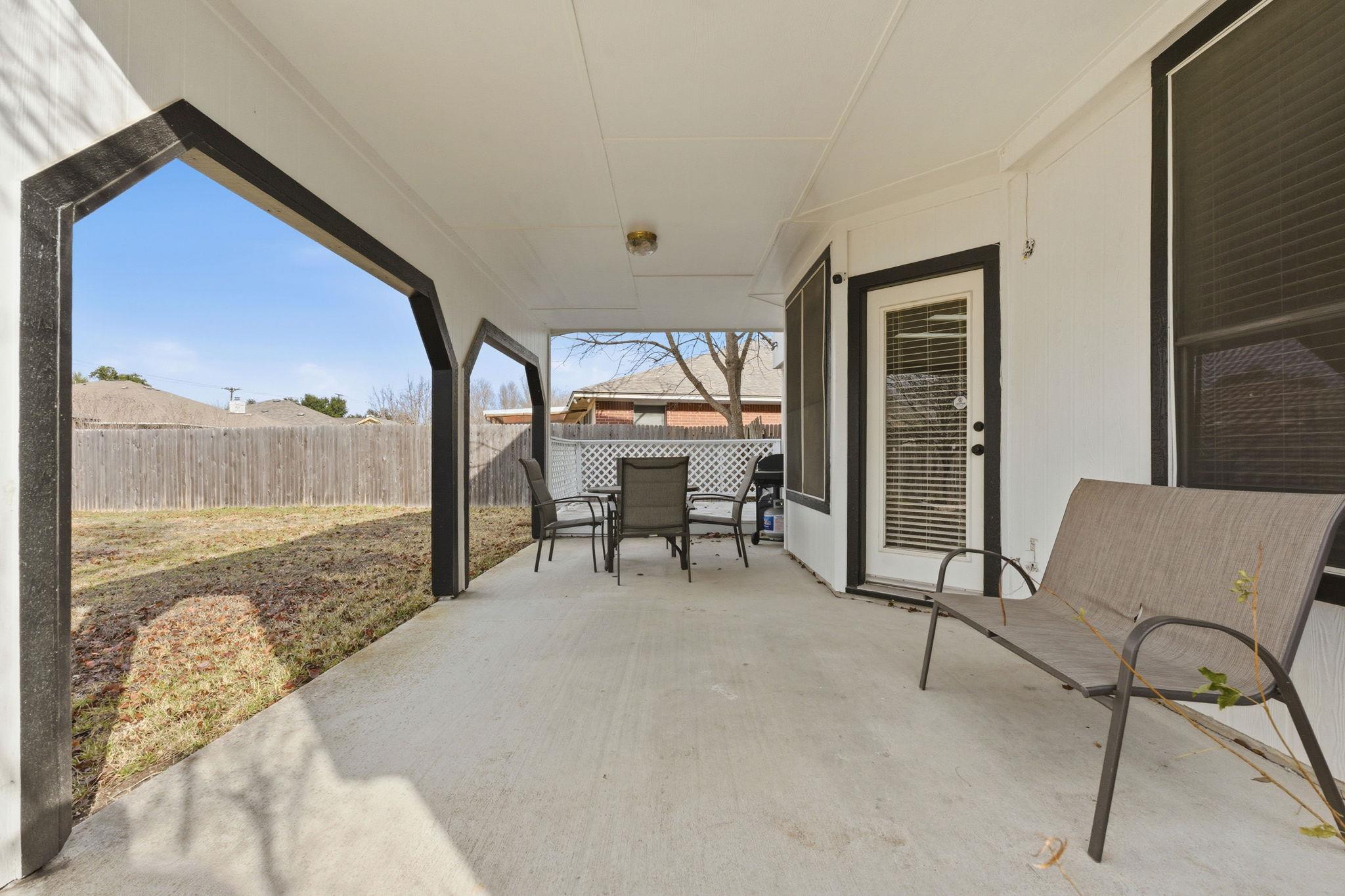 1424 Marsh Harbour Dr, Round Rock, TX 78664