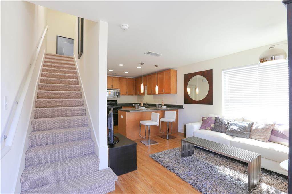 711 W 32 St # 146, Austin, TX 78705