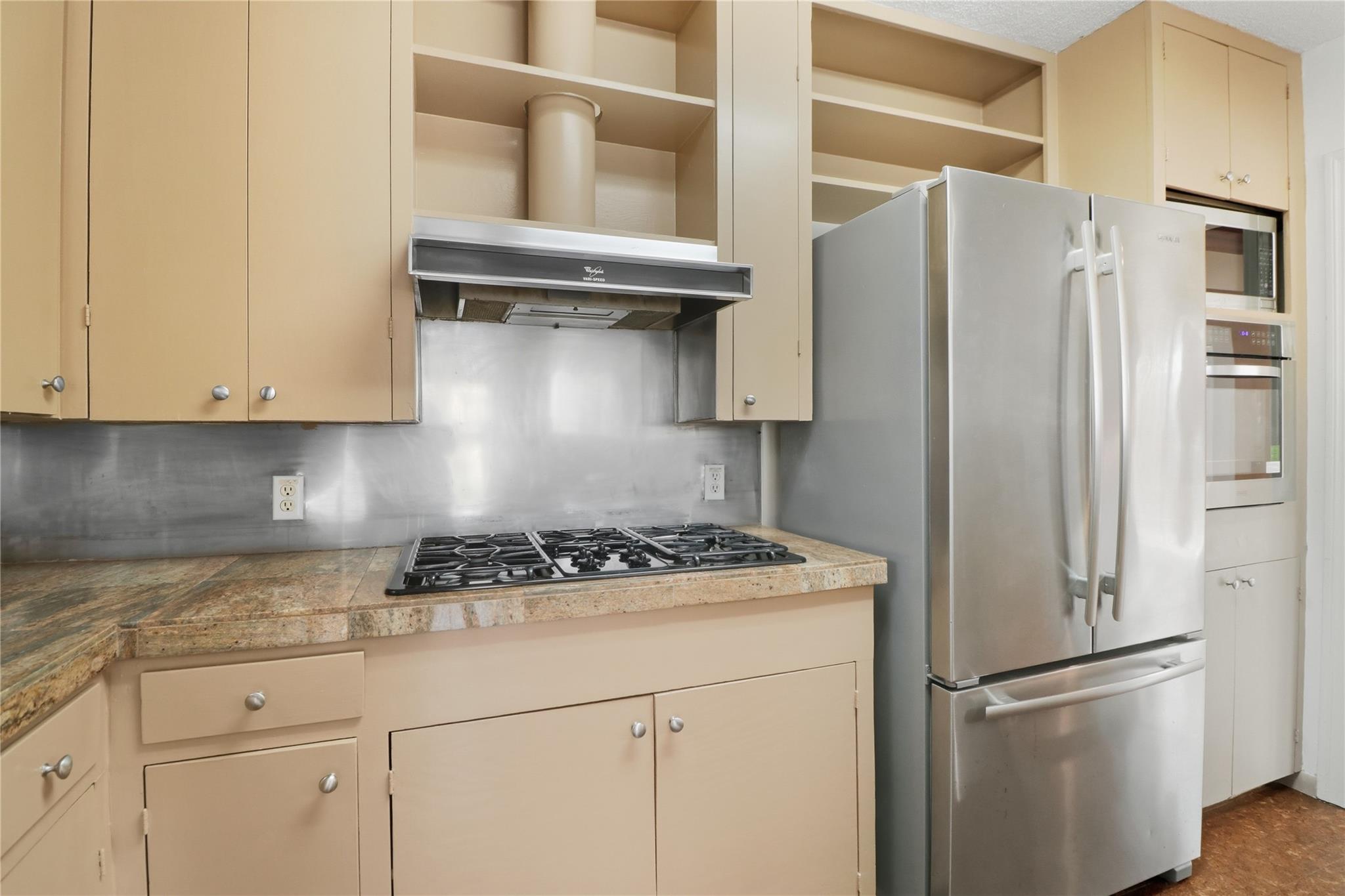 2007 Montclaire St, Austin, TX 78704